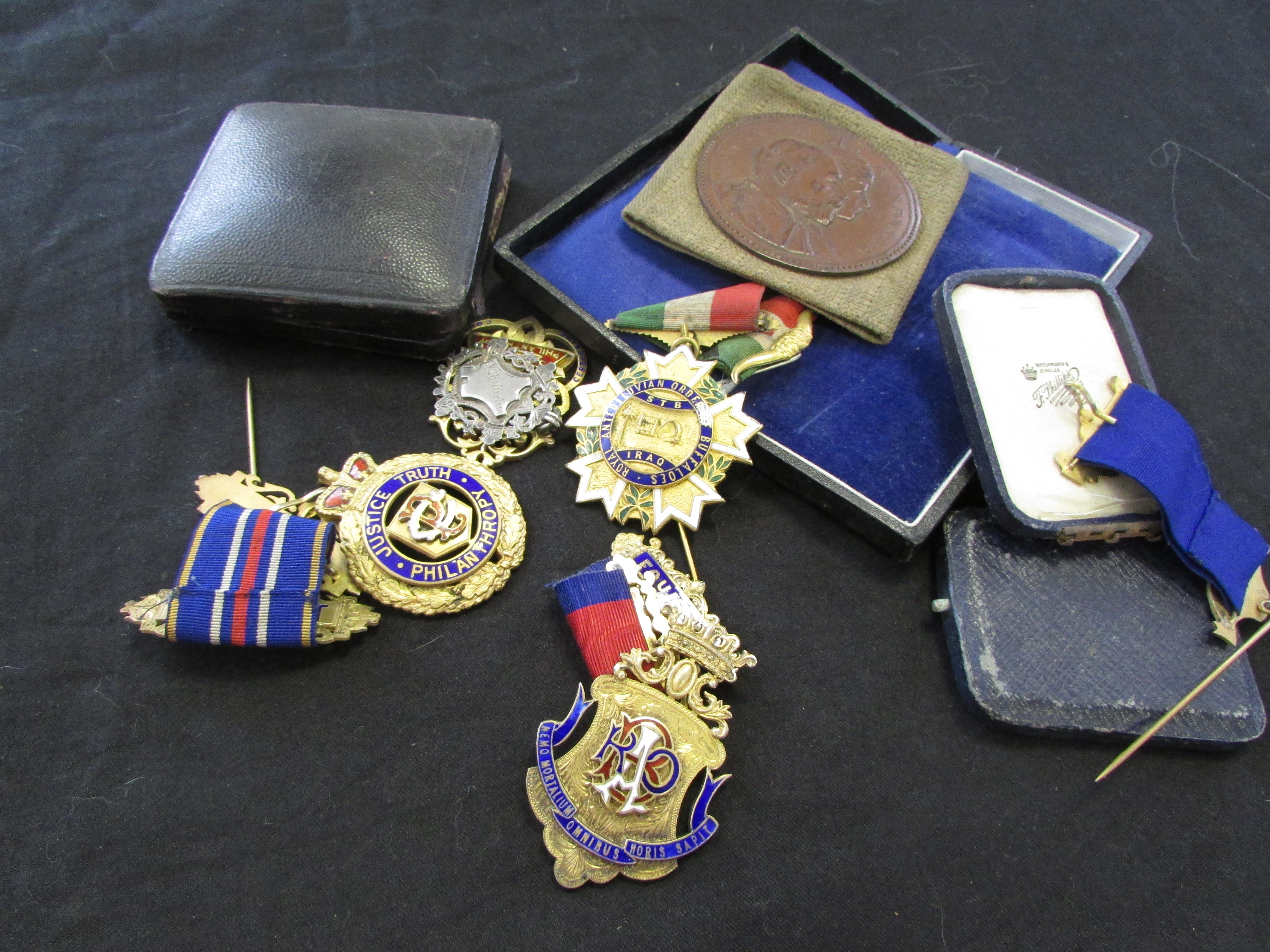 Masonic medals 4 of including one relating to Ipswich.