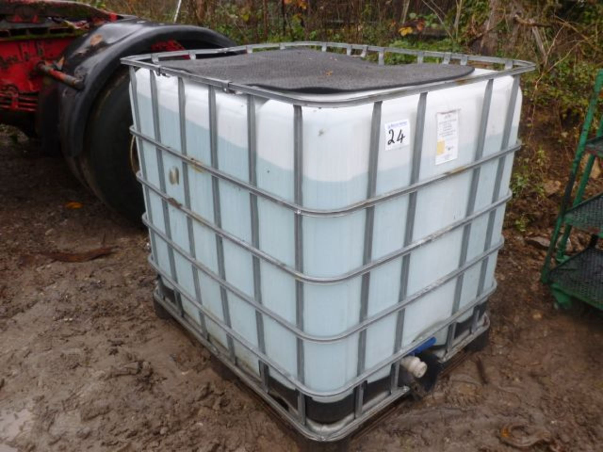 1000 Litres of Adblue in IBC      Subcategory:Garage Tools / Sundries  V5:  Plate:  MOT: