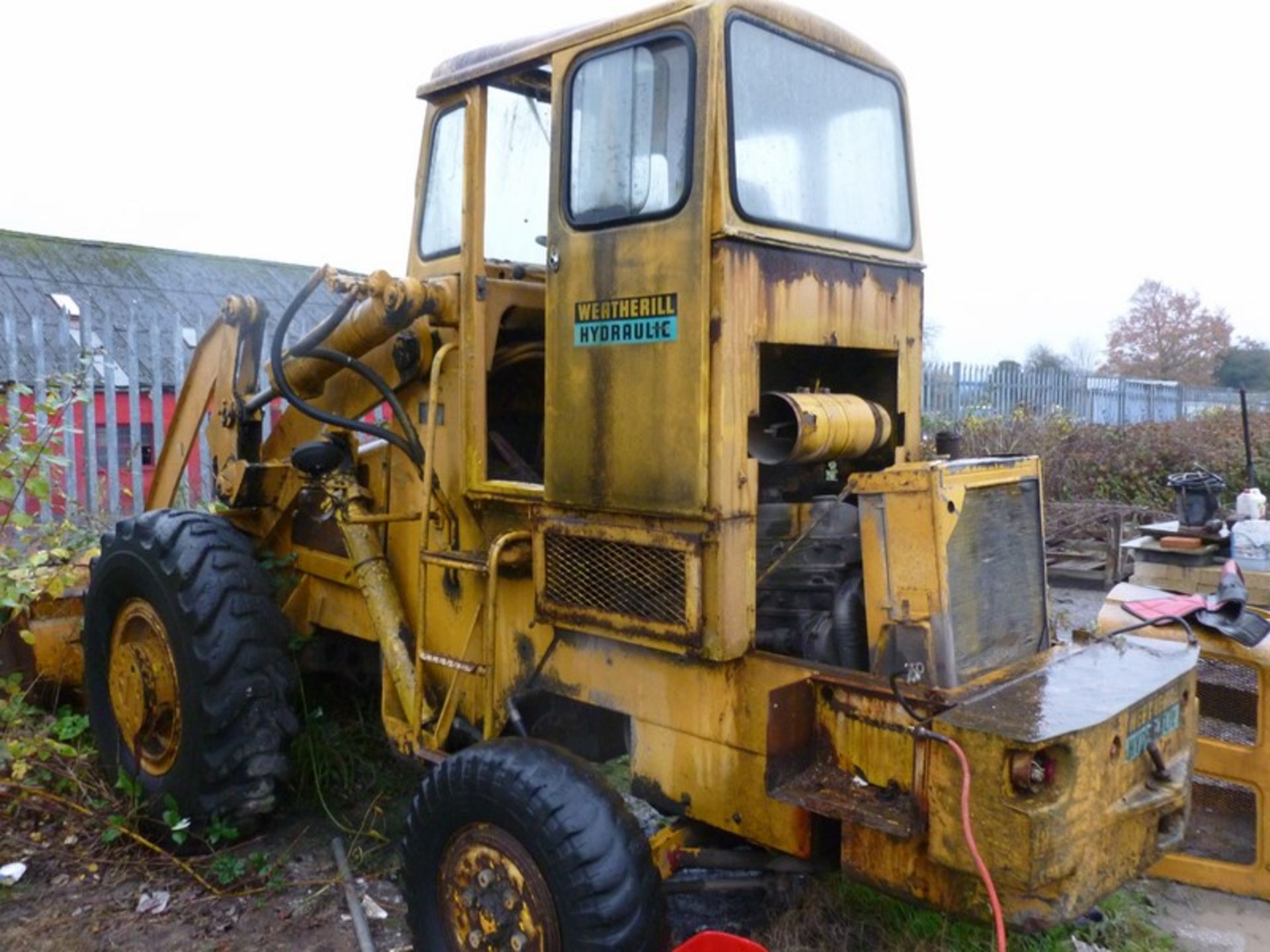 Weatherhill Loading Shovel - S/n: 42HB617 S/n: 42HB617  Subcategory:Loading Shovels  V5:  Plate: - Image 2 of 3