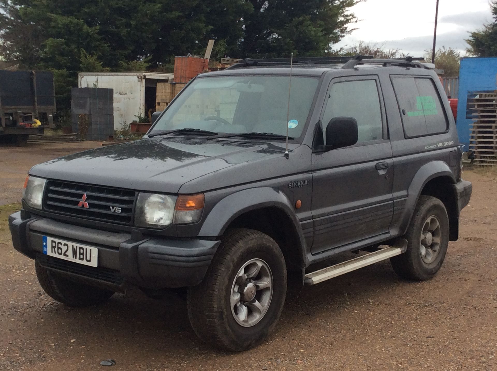 1997/R REG MITSUBISHI SHOGUN GLS V6 SWB AUTO 3.0L V6 PETROL *NO VAT* - Image 2 of 8