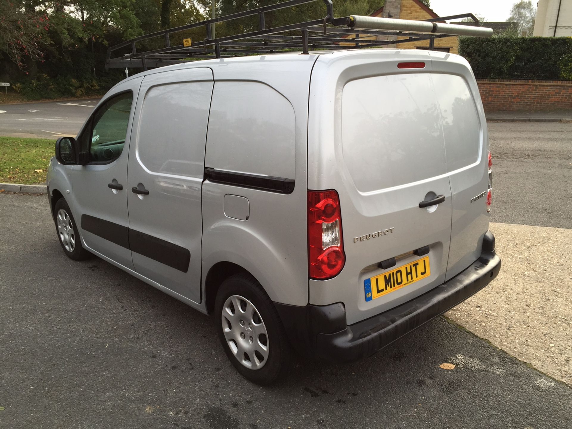 2010/10 REG PEUGEOT PARTNER 625 PROFESSIONAL HDI PANEL VAN
 
DATE OF REGISTRATION: 30th JUNE 2010 - Image 6 of 13