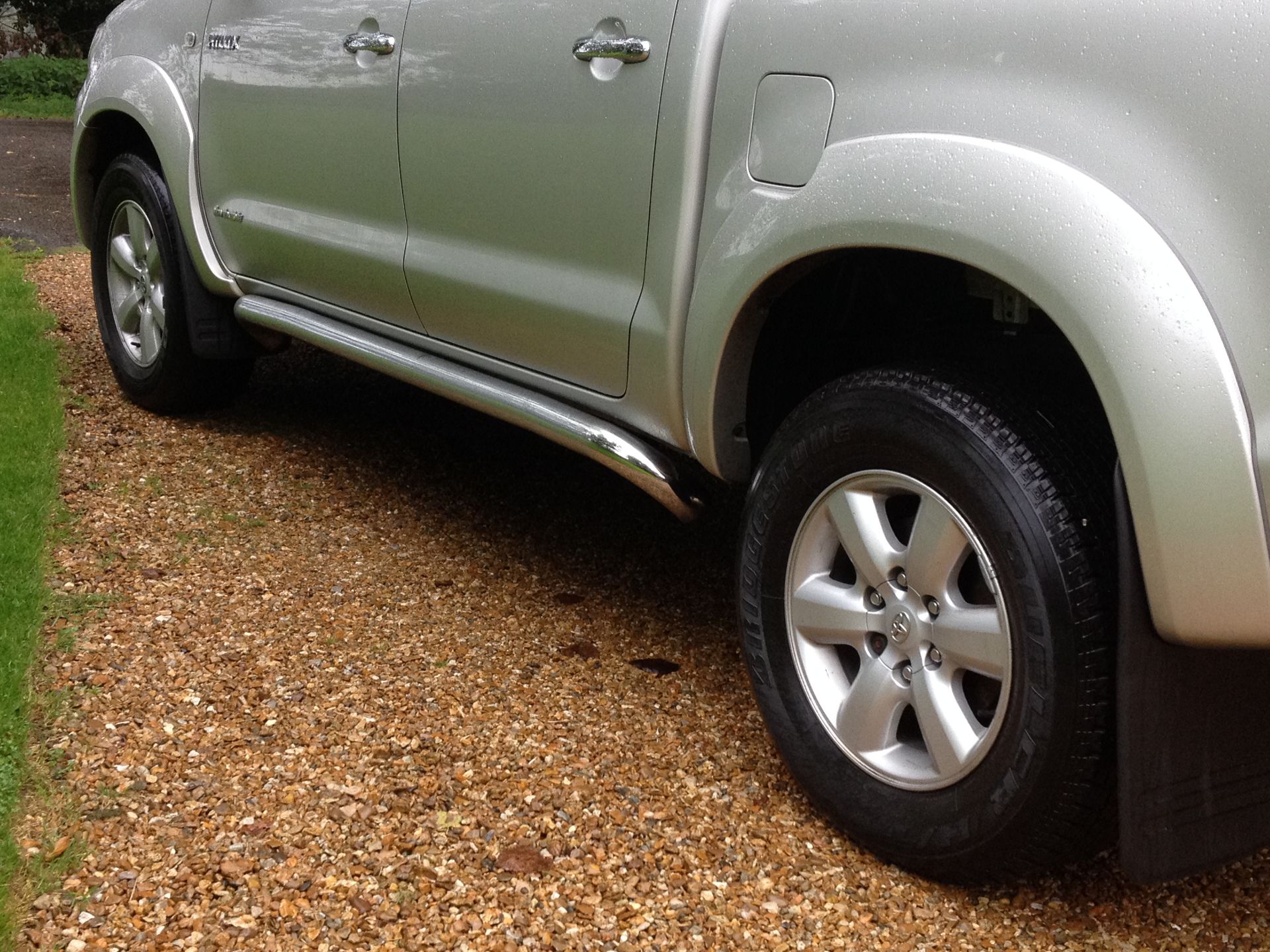 2010/60 REG TOYOTA HILUX INVINCIBLE D-4D 4x4 DOUBLE CAB PICKUP ONE OWNER FULL SERVICE HISTORY - Image 13 of 15