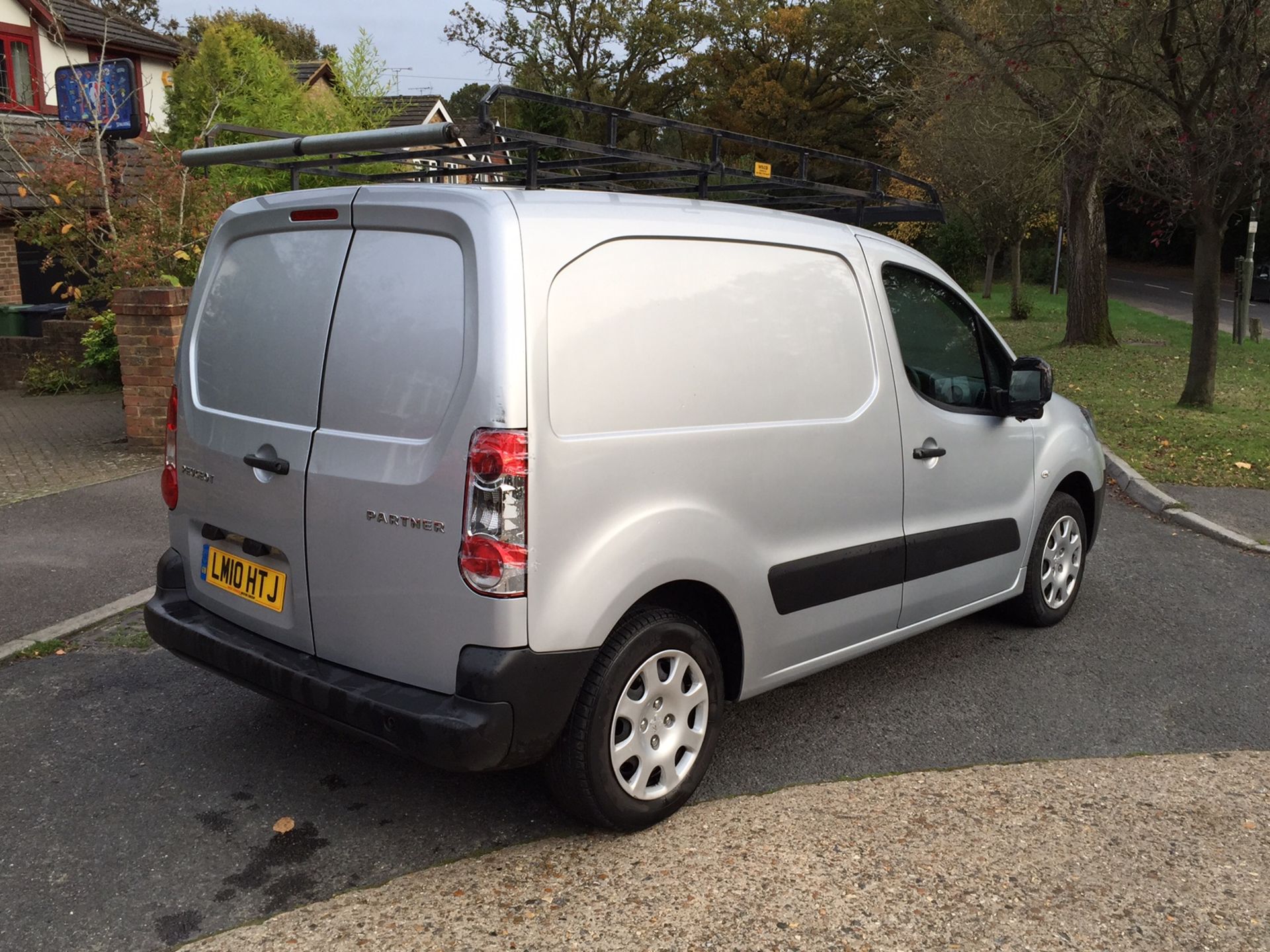 2010/10 REG PEUGEOT PARTNER 625 PROFESSIONAL HDI PANEL VAN
 
DATE OF REGISTRATION: 30th JUNE 2010 - Image 7 of 13