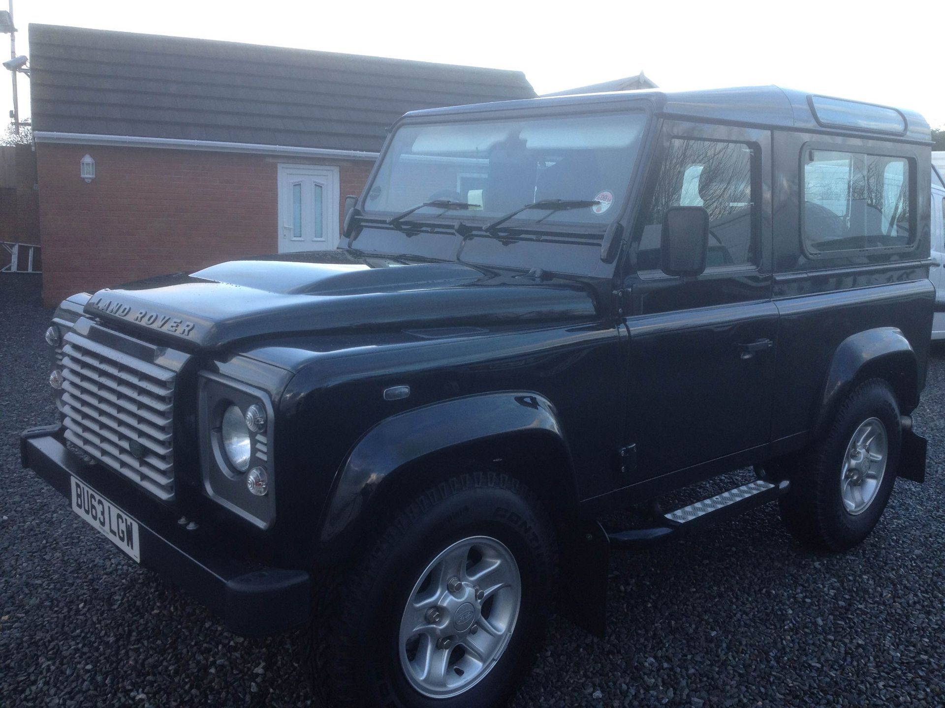 2013/63 REG LAND ROVER DEFENDER 90 2.2TDCI XS COUNTY STATION WAGON *VERY LOW MILES* - Image 2 of 6