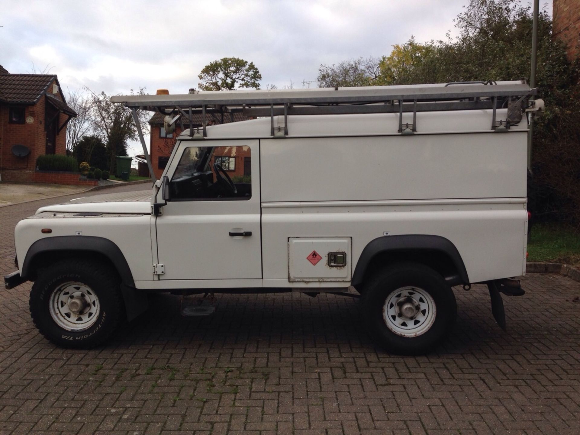 2005/05 REG LAND ROVER DEFENDER 110 TD5 SPECIALIST VEHICLE - Image 8 of 17