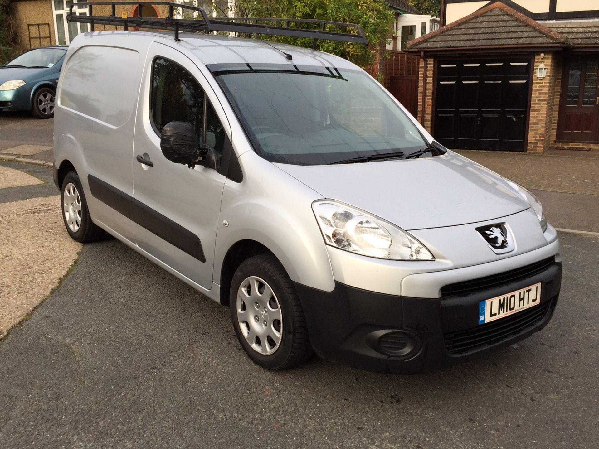 2010/10 REG PEUGEOT PARTNER 625 PROFESSIONAL HDI PANEL VAN
 
DATE OF REGISTRATION: 30th JUNE 2010