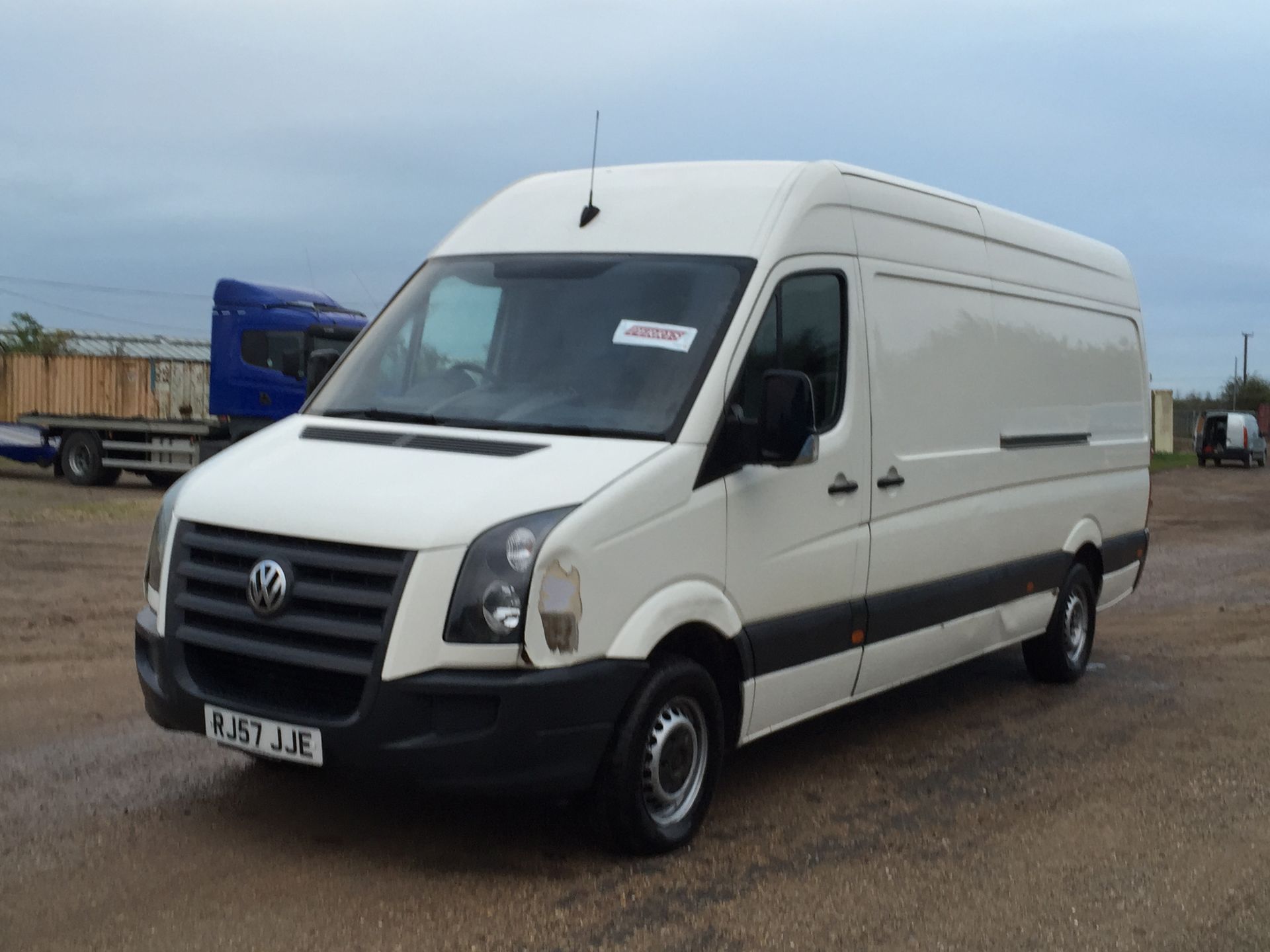 2007/57 REG VW CRAFTER CR35 109 LWB 2.5 TDI HI ROOF *NO VAT*
 
FULL LOG BOOK
ON V-CAR
MOT: COMES - Image 2 of 10