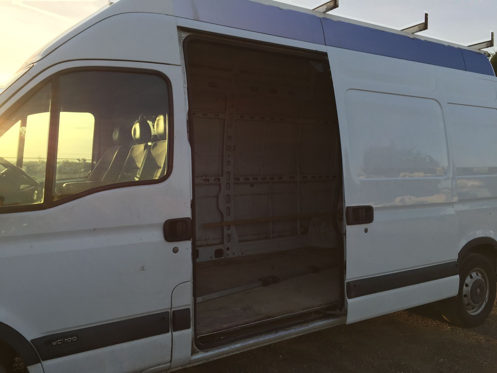 2004/04 REG RENAULT MASTER LWB LH35 DCI 100 EXTRA HI-ROOF
 
MOT: OCTOBER 28TH 2015
DATE OF - Image 6 of 7