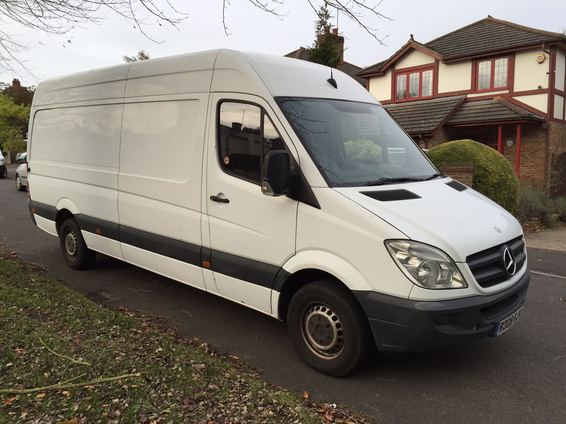 2008/08 REG MERCEDES 311 CDI LWB HI ROOF PANEL VAN ONE OWNER FULL SERVICE HISTORY
 
DATE OF