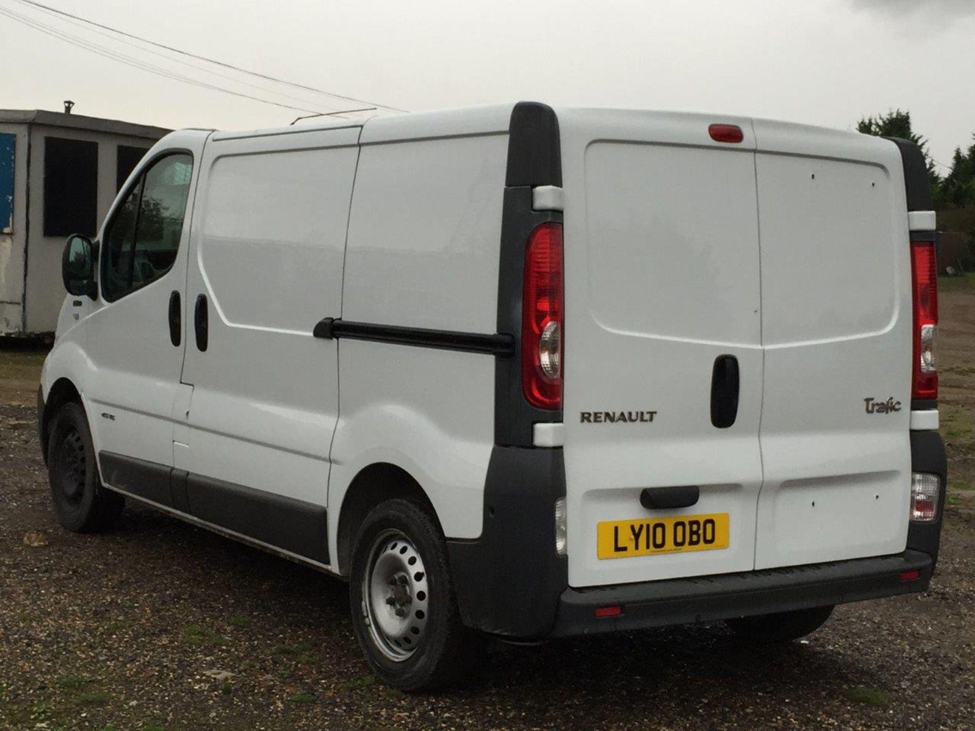 2010/10 REG RENAULT TRAFFIC SL27 EXTRA DCI PANEL VAN ONE OWNER
looks and drives PERFECT!! THE - Image 3 of 9