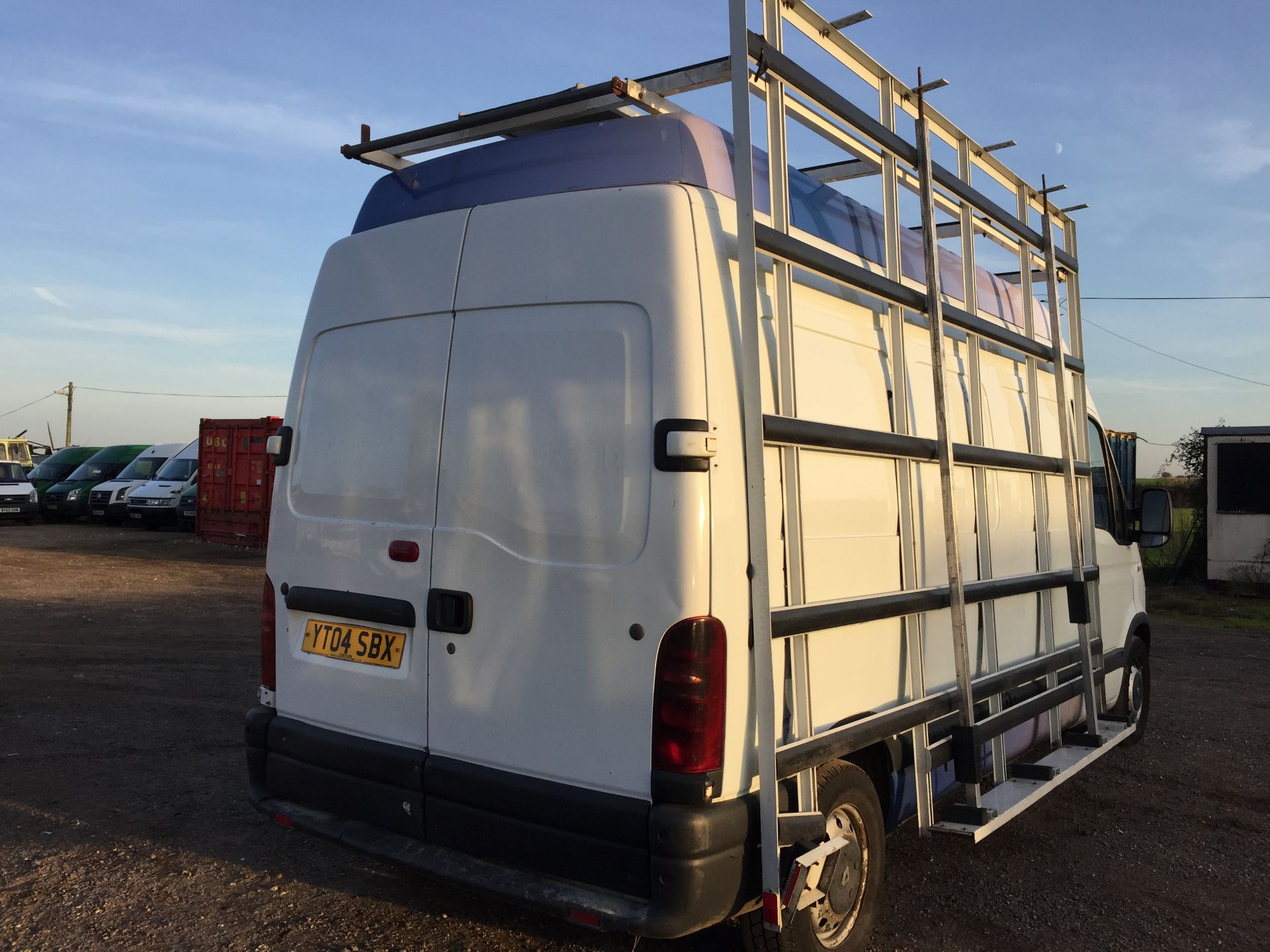 2004/04 REG RENAULT MASTER LWB LH35 DCI 100 EXTRA HI-ROOF
 
MOT: OCTOBER 28TH 2015
DATE OF - Image 3 of 7