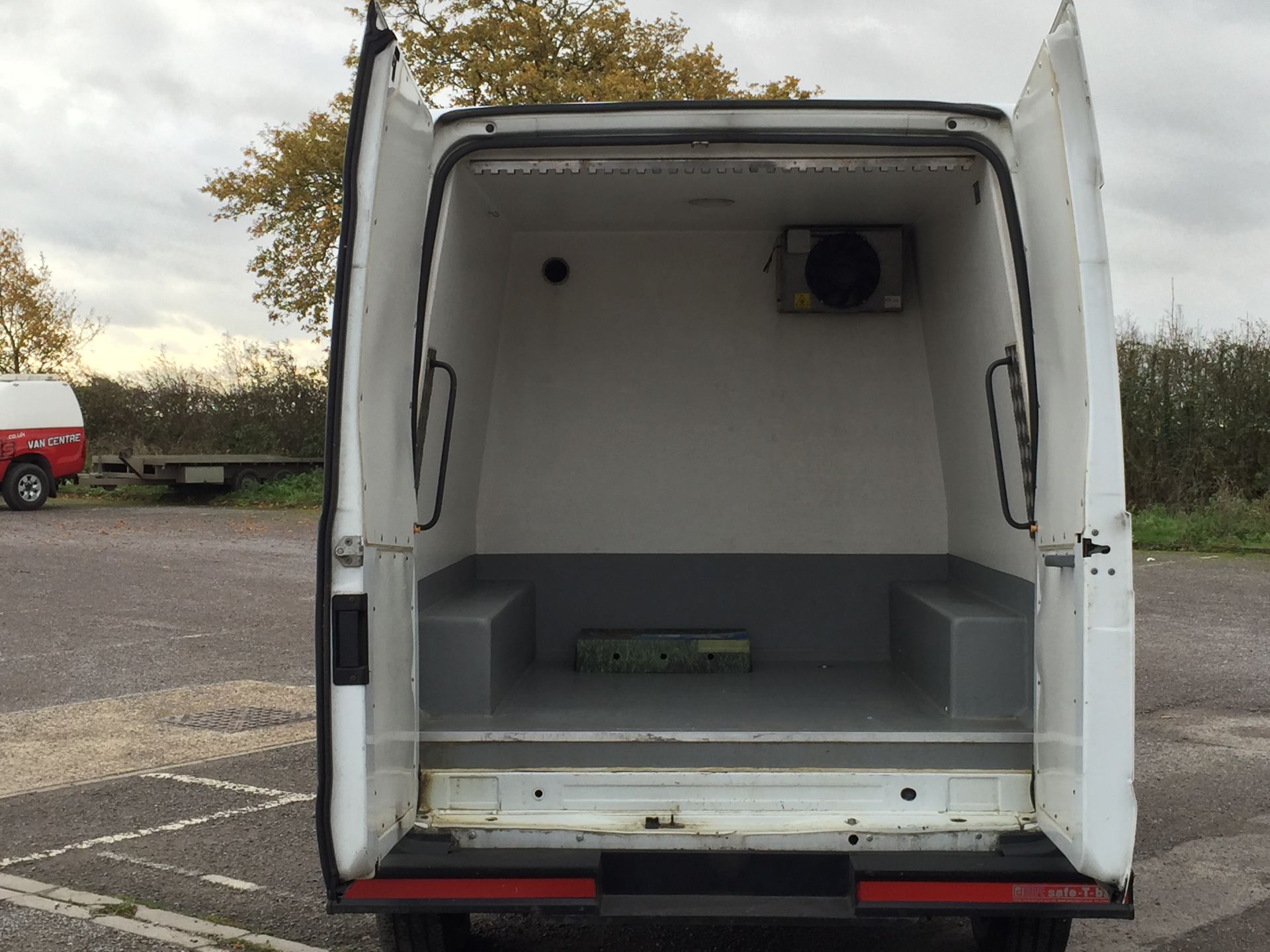 2011/11 REG FORD TRANSIT 115 T350L RWD FRIDGE/FREEZER VAN *1 FORMER OWNER* - Image 11 of 11