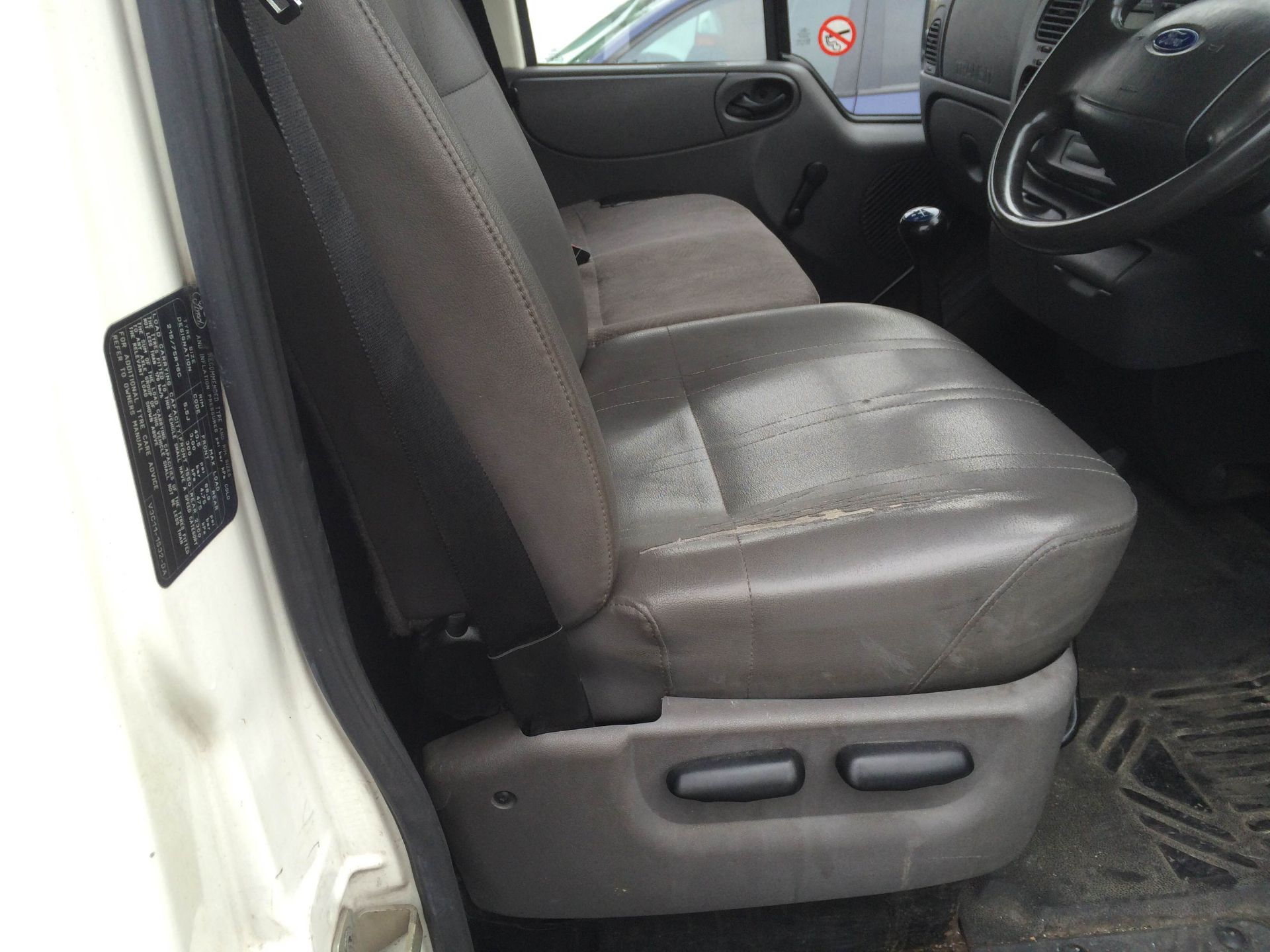 2004/04 REG FORD TRANSIT 90 T350 JUMBO TD LWB PANEL VAN *NO VAT* - Image 5 of 7