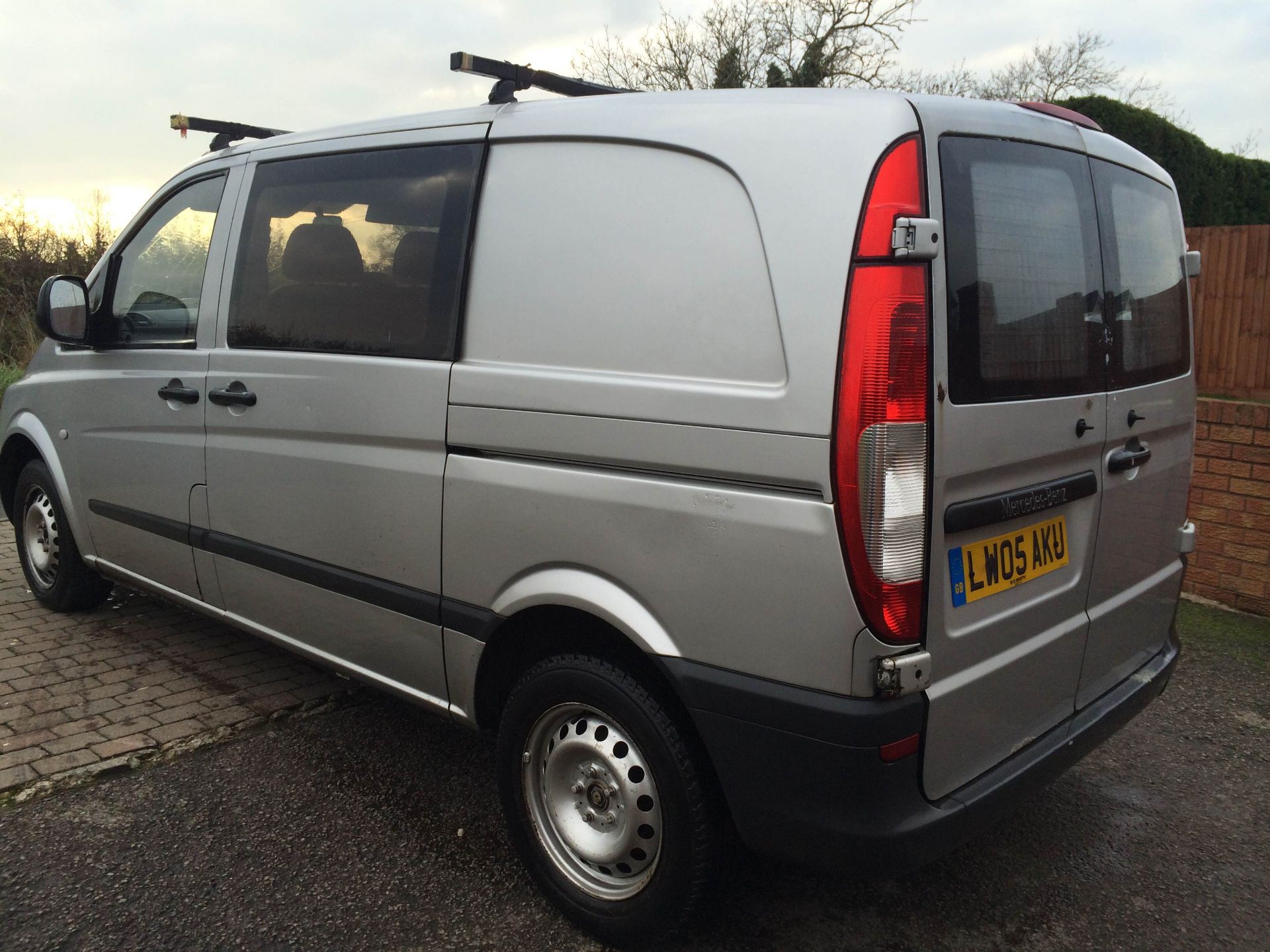 2005/05 REG MERCEDES VITO 109CDI COMPACT COMBI VAN STRAIGHT FROM MERCEDES BENZ COMMERCIAL *NO VAT* - Image 4 of 10