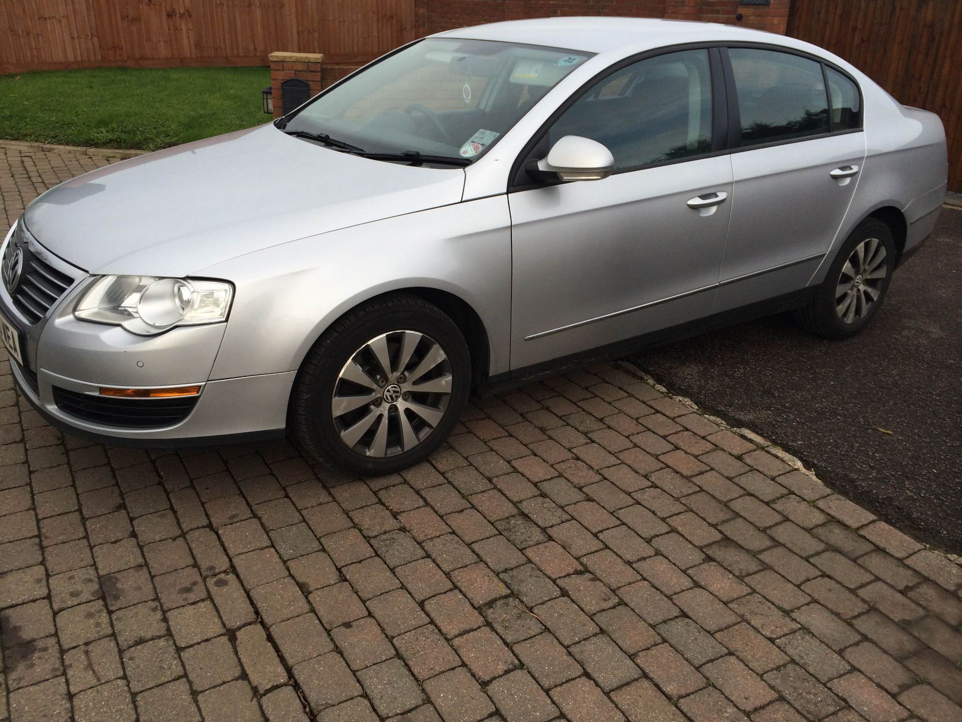 2008/58 REG VOLKSWAGEN PASSAT 2.0TDI 105 BLUEMOTION *NO VAT* - Image 2 of 10