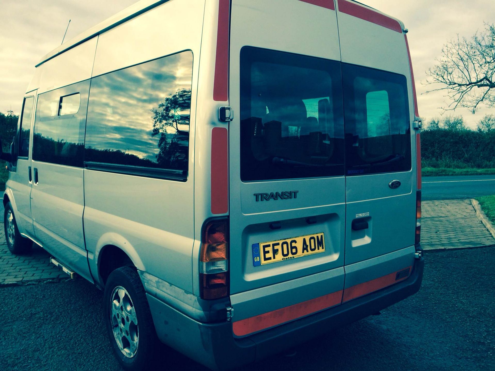 2006/06 REG FORD TRANSIT T300 TOURNEO MWB HI-TOP MINIBUS ONE FORMER KEEPER - Image 4 of 7