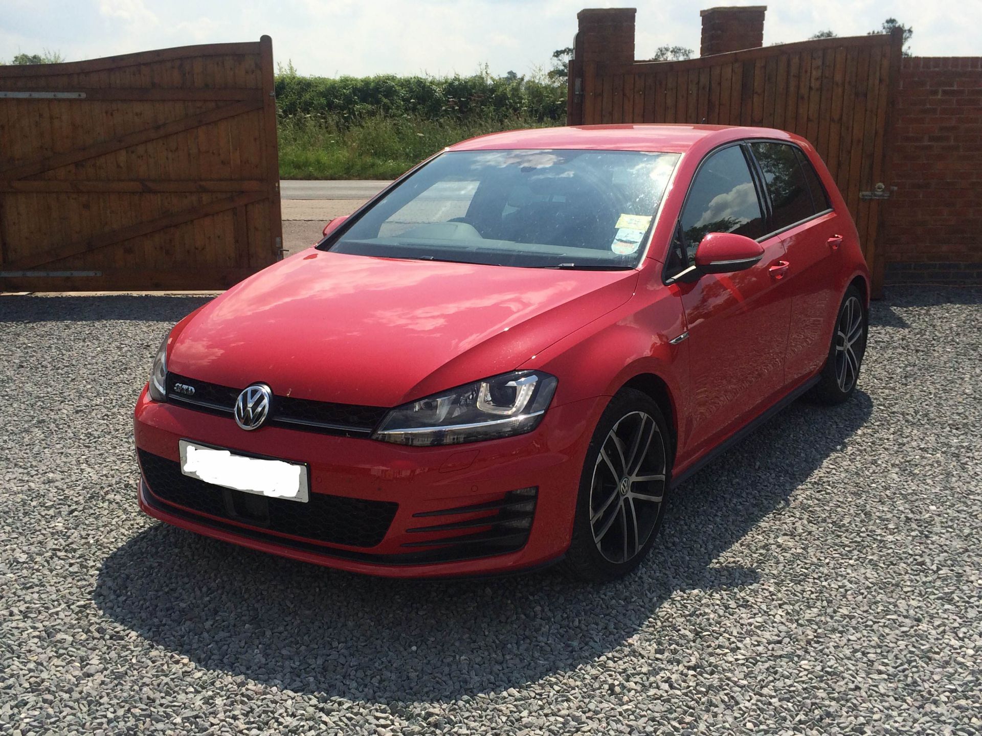 2013/63 REG VOLKSWAGEN GOLF GTD GENUINE GTD 185 SPEC ONE OWNER FROM NEW! - Image 3 of 6