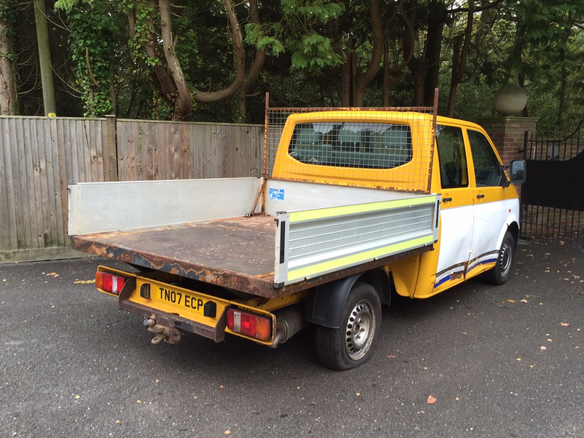 2007/07 REG VOLKSWAGEN TRANSPORTER T30 102 DOUBLE CAB LWB DROPSIDE ONE OWNER - Image 4 of 7