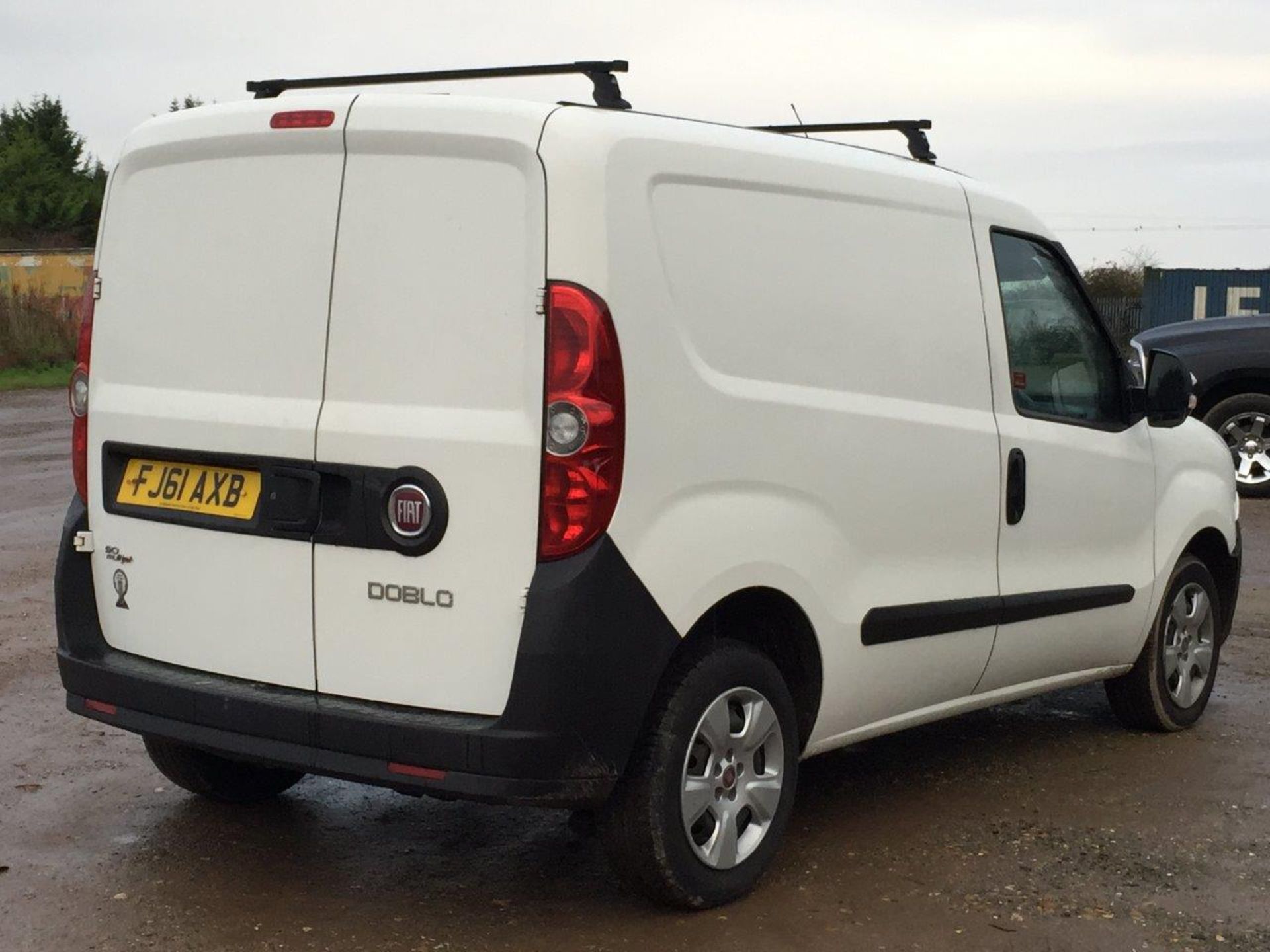 2011/61 REG FIAT DOBLO 16V MULTIJET PANEL VAN ONE FORMER KEEPER - Image 4 of 10