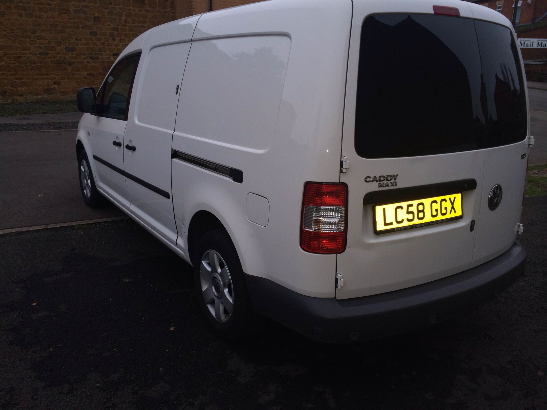 2008/58 REG VOLKSWAGEN CADDY MAXI C20 TDI 104 LWB CAR DERIVED VAN ONE OWNER *NO VAT* - Image 5 of 6