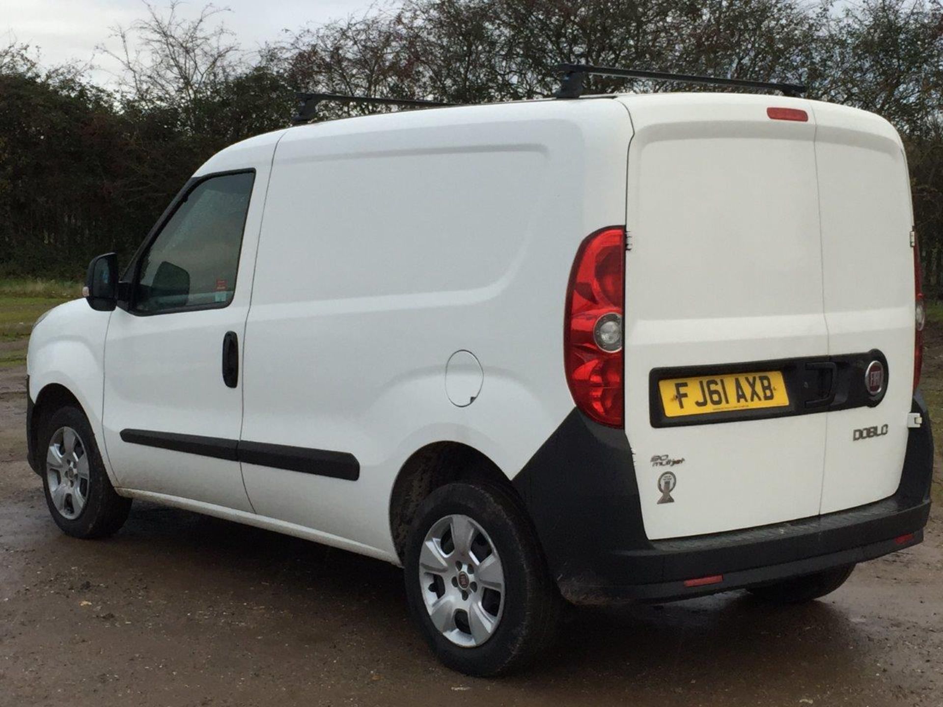 2011/61 REG FIAT DOBLO 16V MULTIJET PANEL VAN ONE FORMER KEEPER - Image 3 of 10