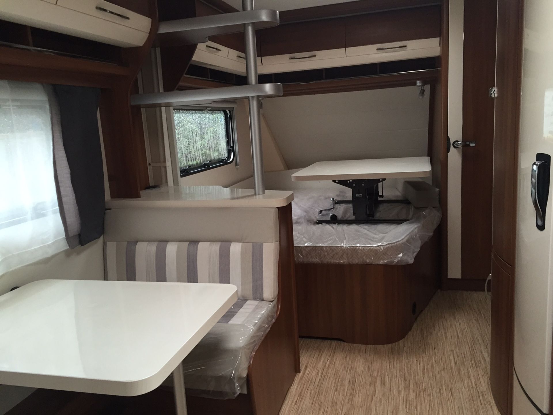 HOBBY 645 VIP TOURING CARAVAN - NEW NOT YET REGISTERED - Image 11 of 18