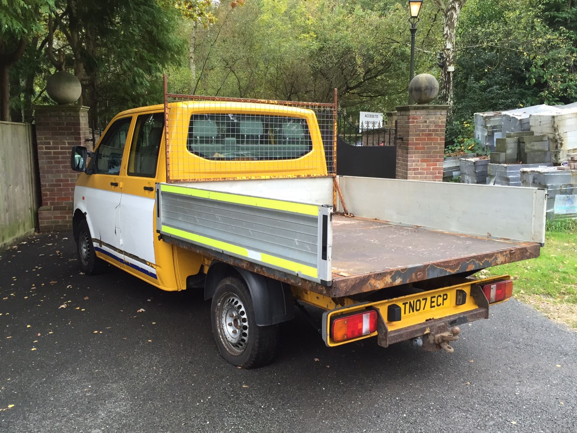 2007/07 REG VOLKSWAGEN TRANSPORTER T30 102 DOUBLE CAB LWB DROPSIDE ONE OWNER - Image 3 of 7