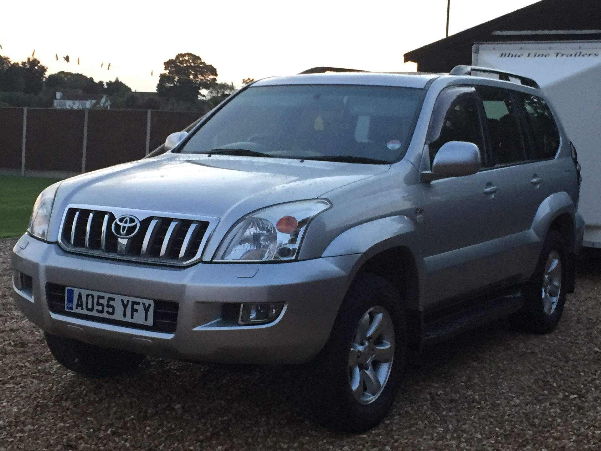 2005/55 REG TOYOTA LAND CRUISER LC4 3.0 D-4D 7 SEAT AUTO *NO VAT* - Image 2 of 10