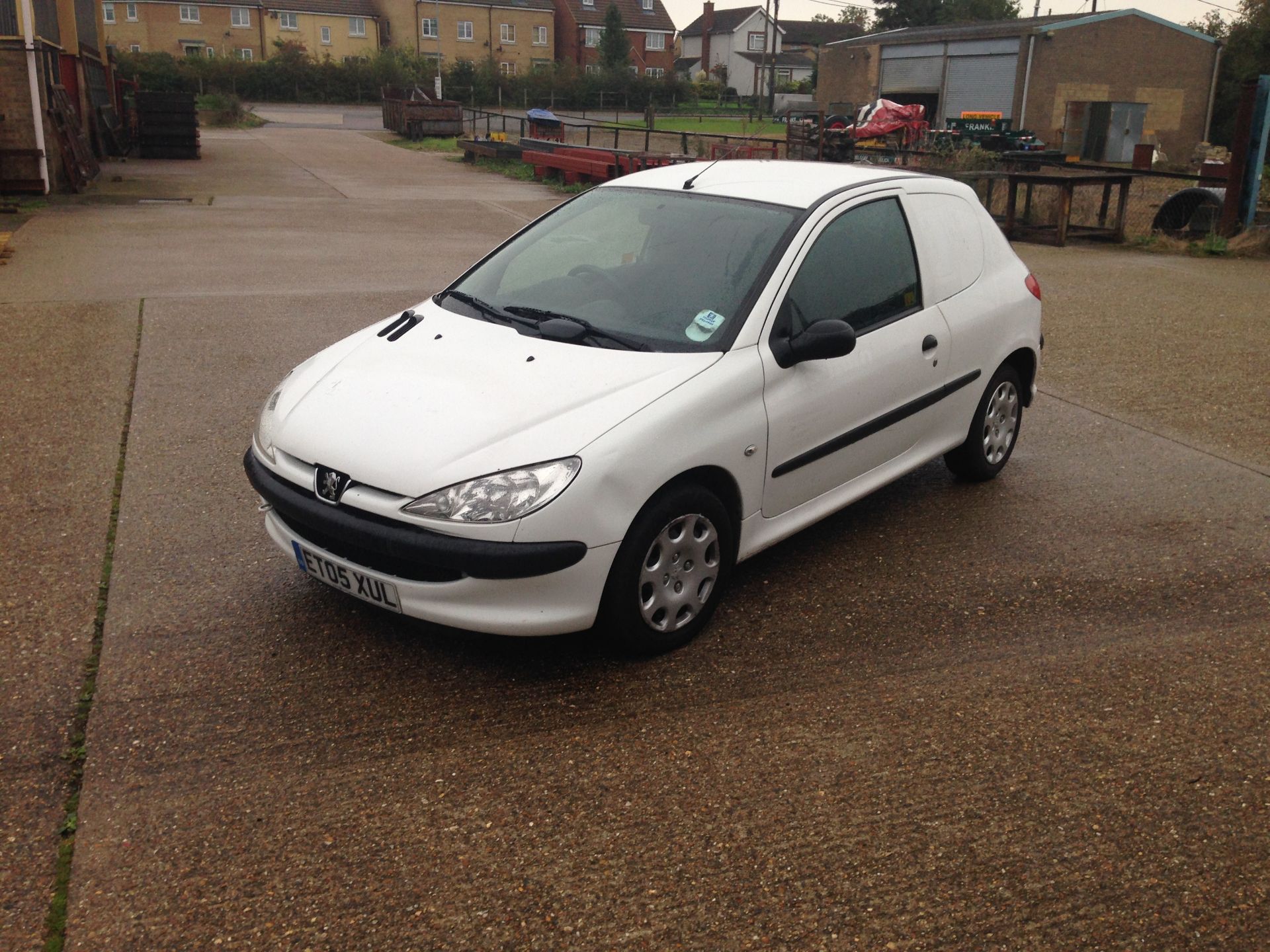 2005/05 REG PEUGEOT 206 1.4 HDI VAN - Image 2 of 6