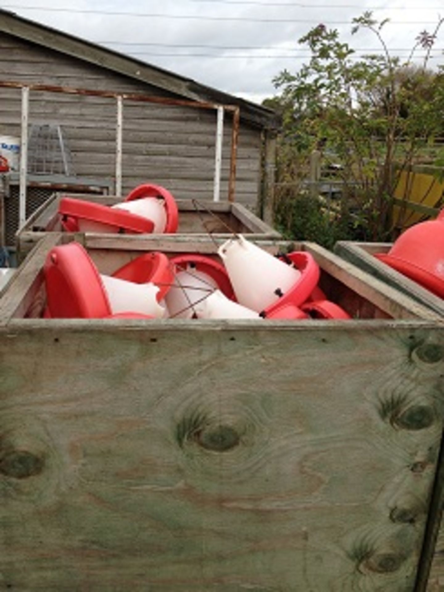 APPROX 300 AUTOMATIC CHICKEN FEEDERS & DRINKERS - 20 FT BOX LORRY REQUIRED TO MOVE!! - Image 6 of 10