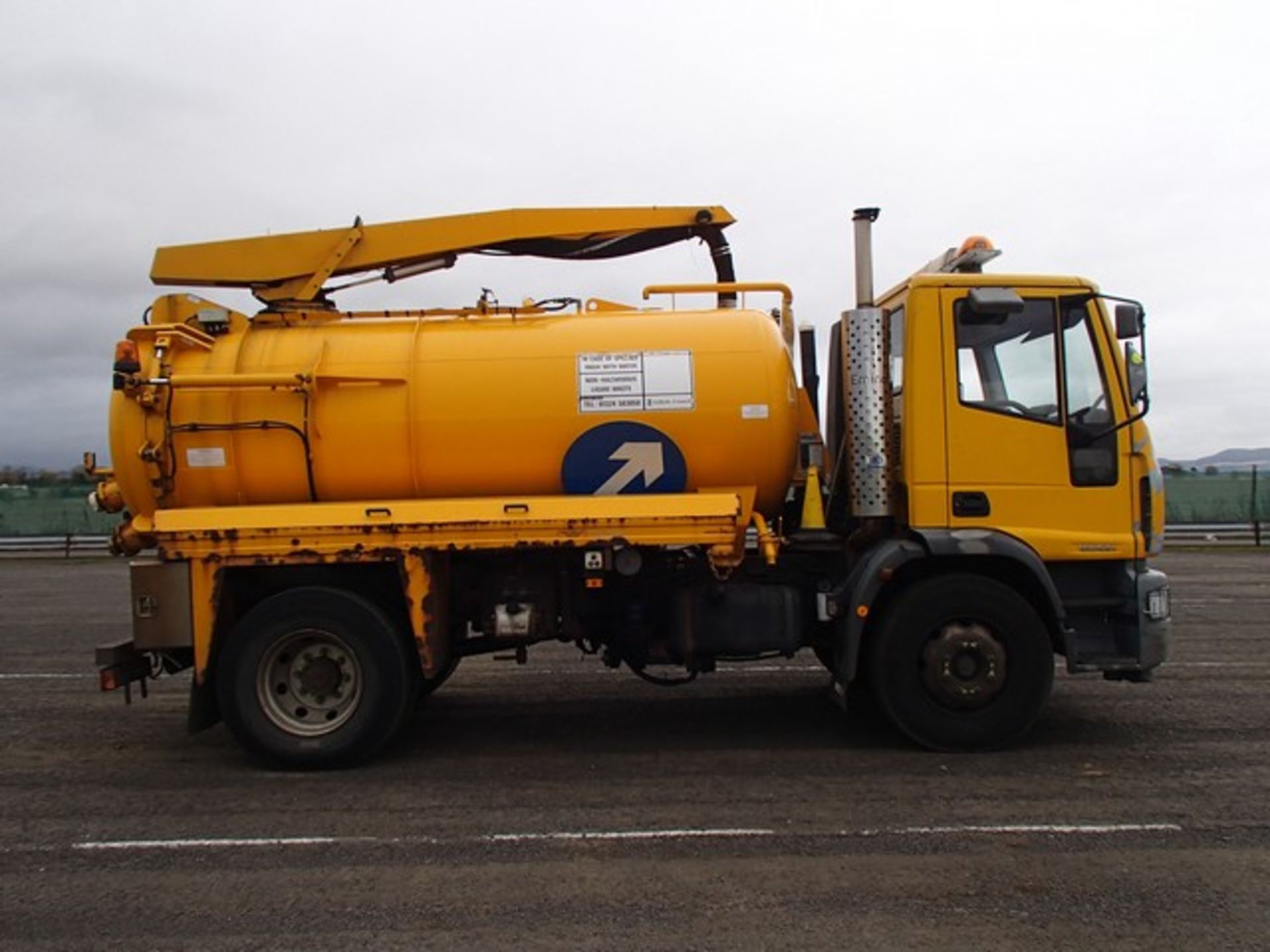 IVECO EUROCARGO - 5880cc
Body: 2 Dr Truck
Color: Yellow
First Reg: 01/01/2005
Doors: 2
MOT: 31/10/ - Image 15 of 15