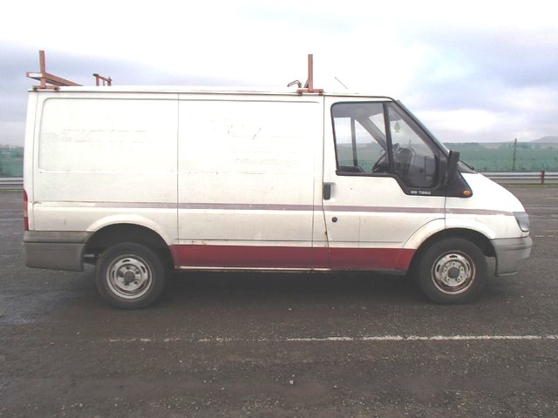 FORD TRANSIT 260 SWB PANEL VAN- 1998cc
Body: 2 Dr Van
Color: White
First Reg: 01/06/2005 - Image 13 of 14