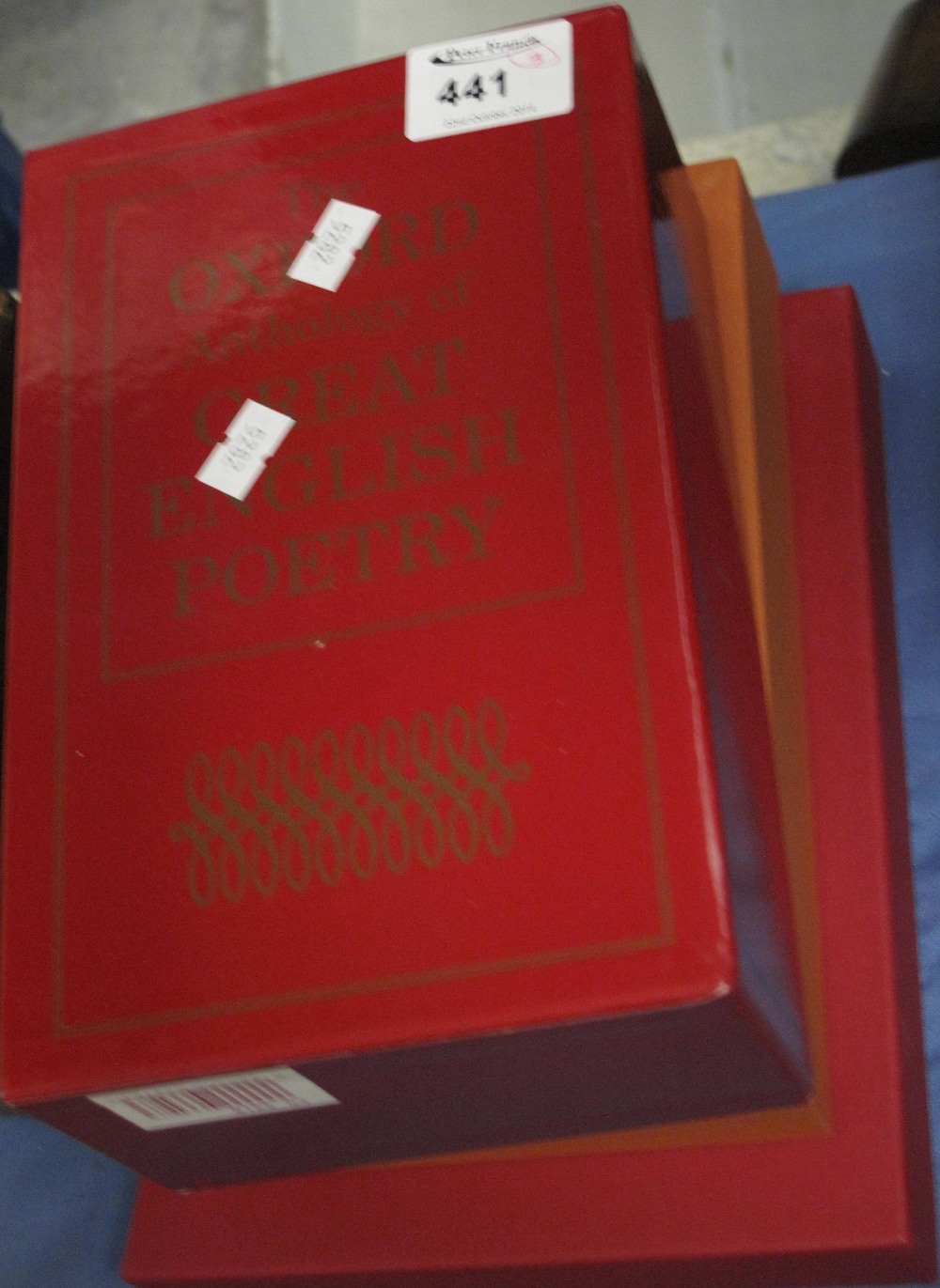 Two volumes "The Oxford Anthology of Great English Poetry" modern, "Modern Greek Myths" by Rovert