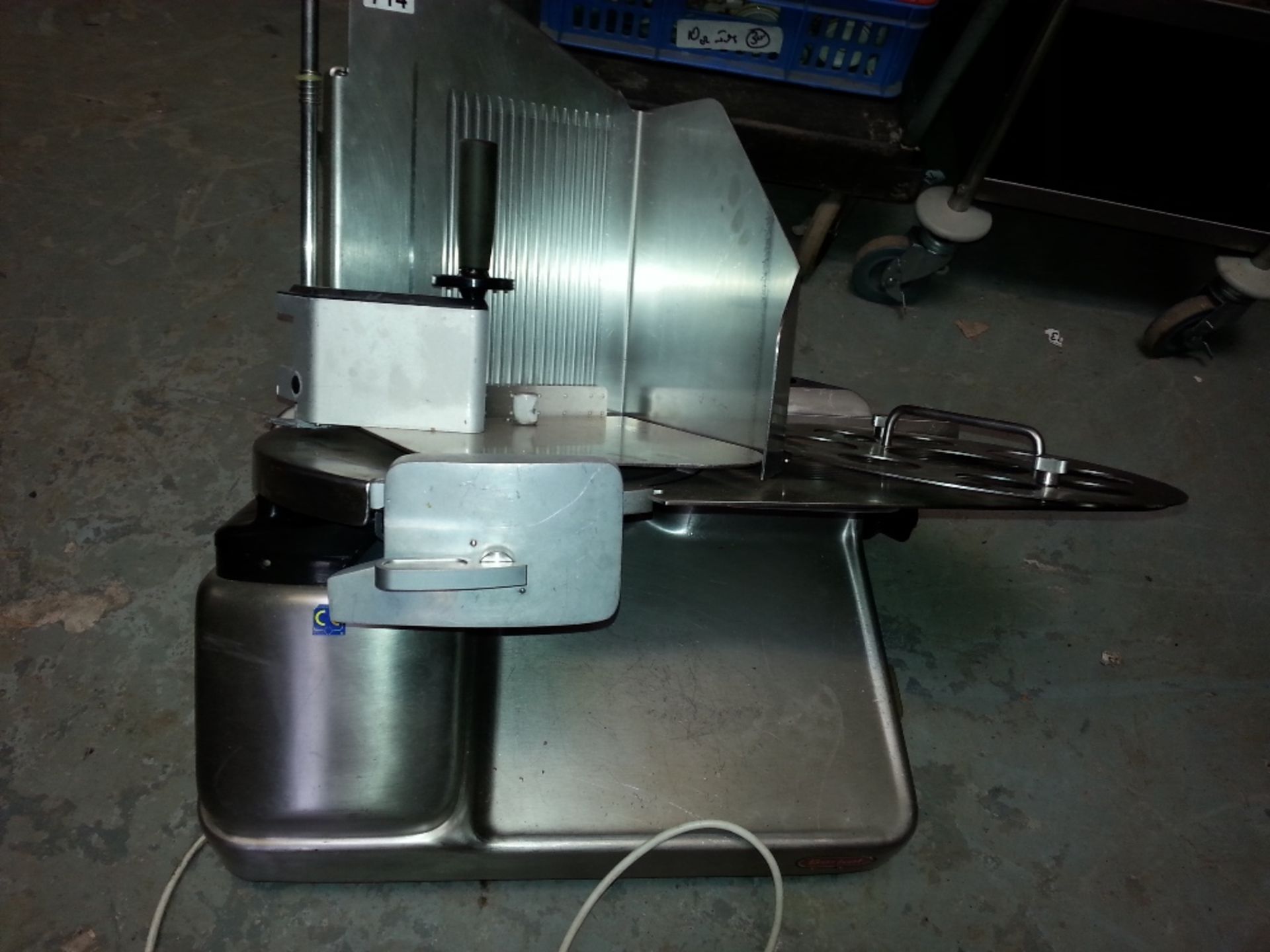 Berkel 12 Inch Meat Slicer in excellent looking order - Image 2 of 2