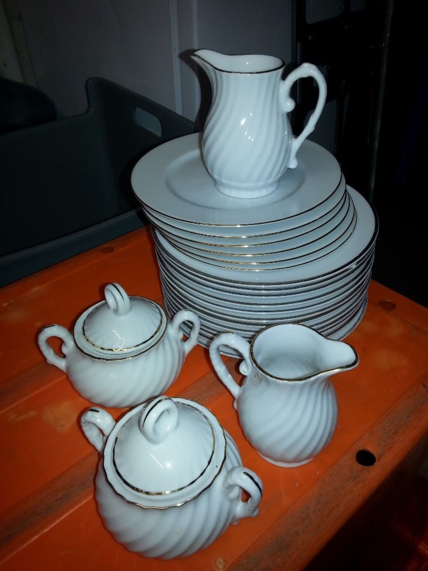 Excellent quality white china - Image 2 of 2