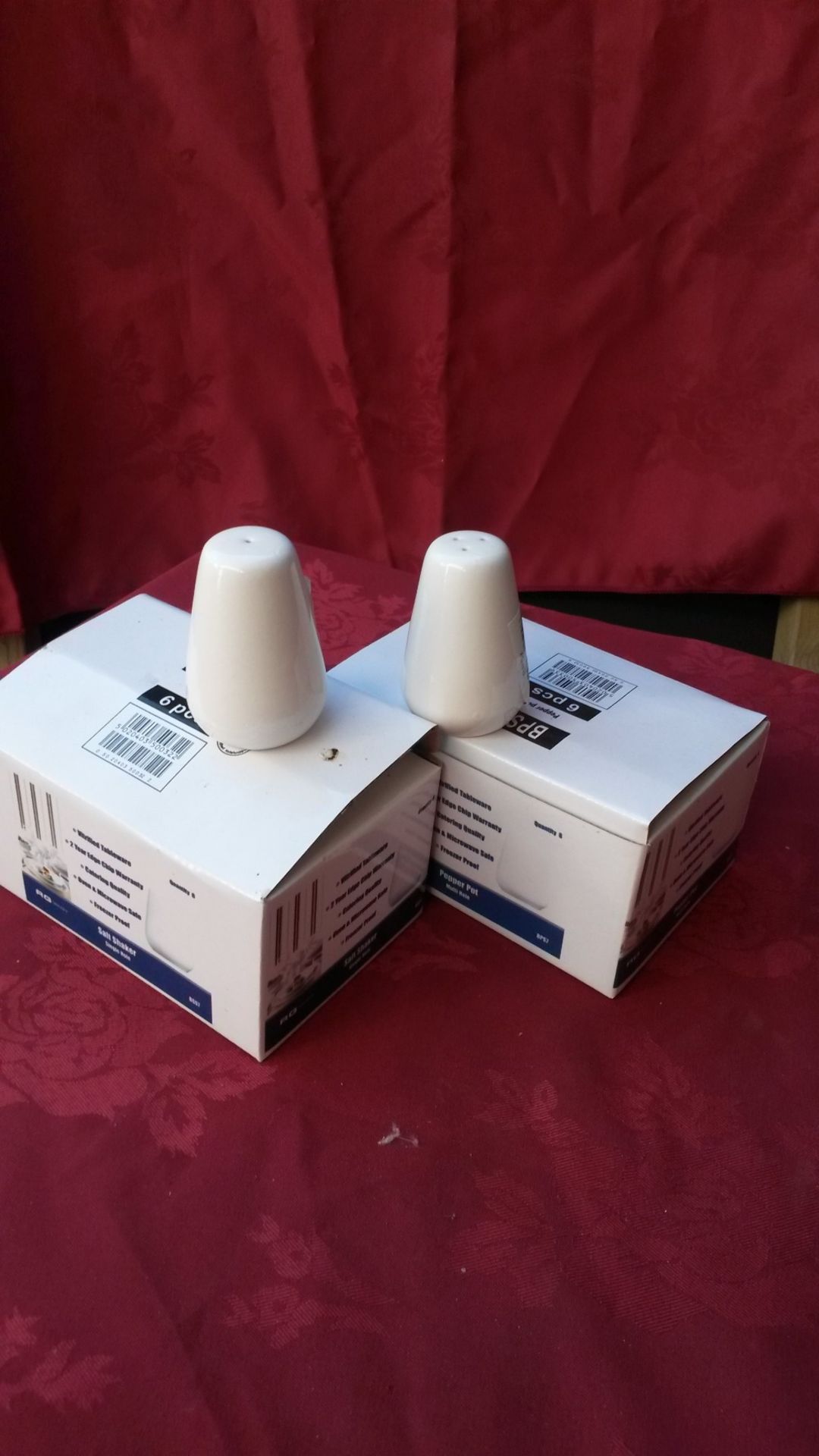 New 6x White salt & pepper pot