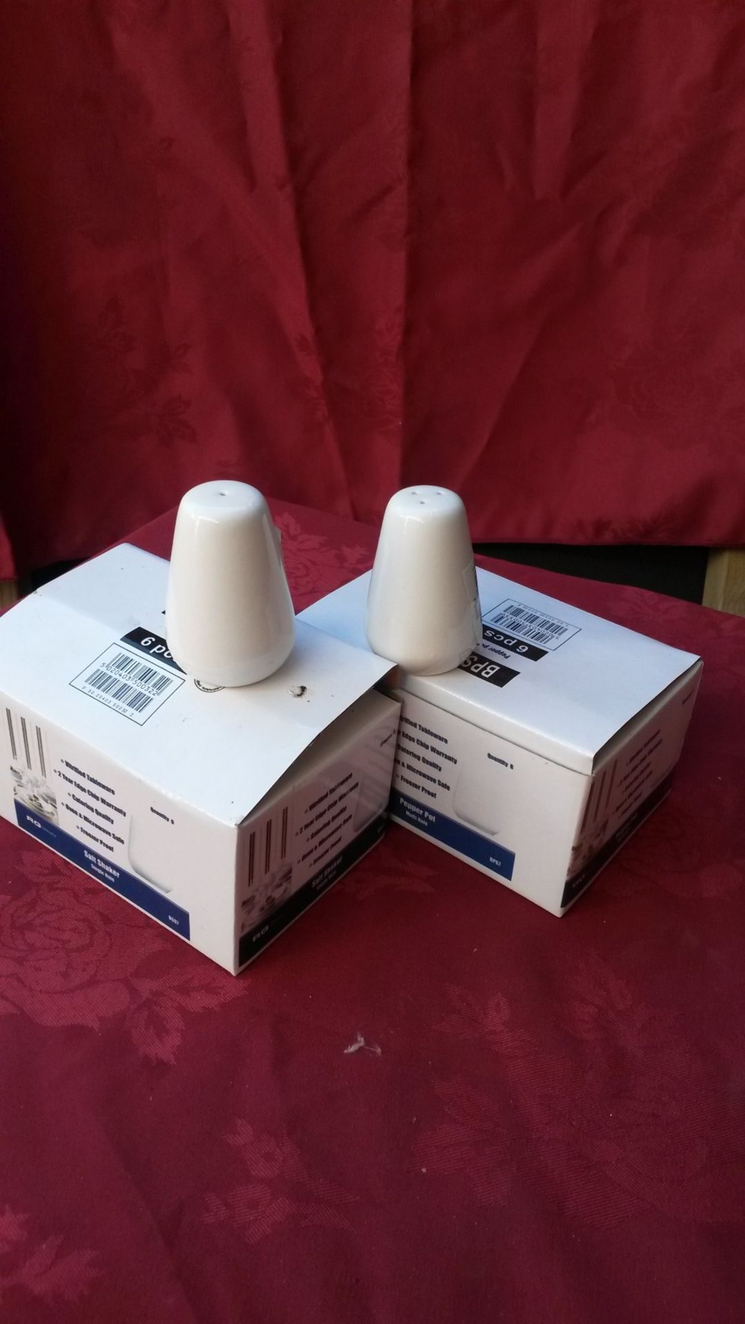 New 6x White salt & pepper pot