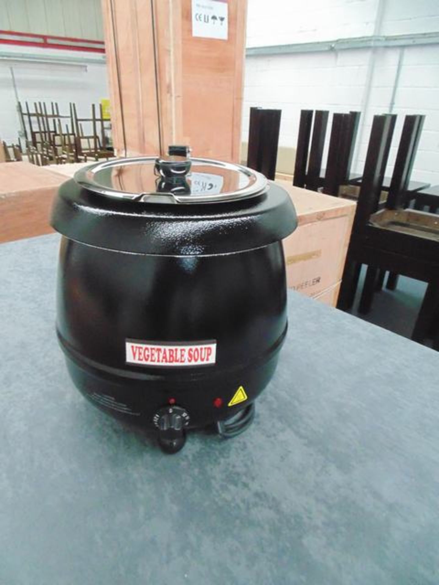 Soup kettle 10 litre wet heat only operation variable simmerstat maximum temperature: 98°C 240v