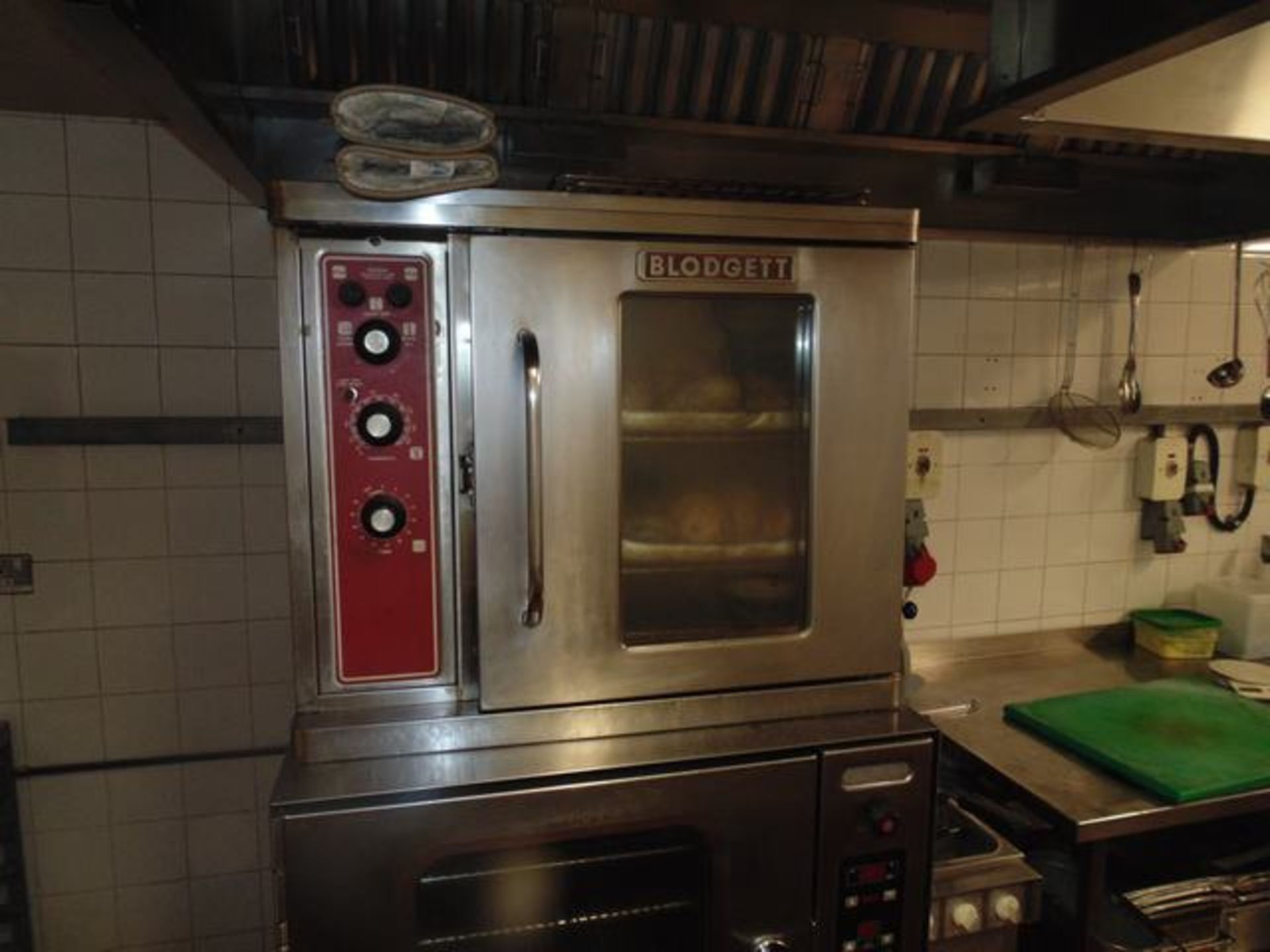 Convection oven