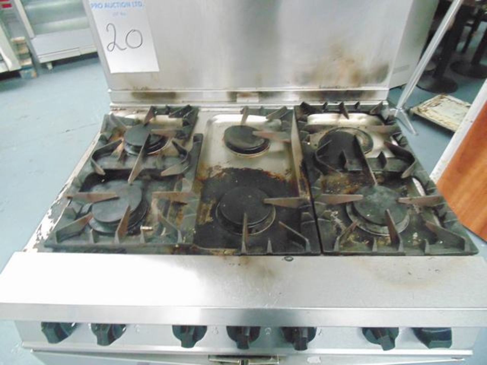 Gas range - Image 2 of 2