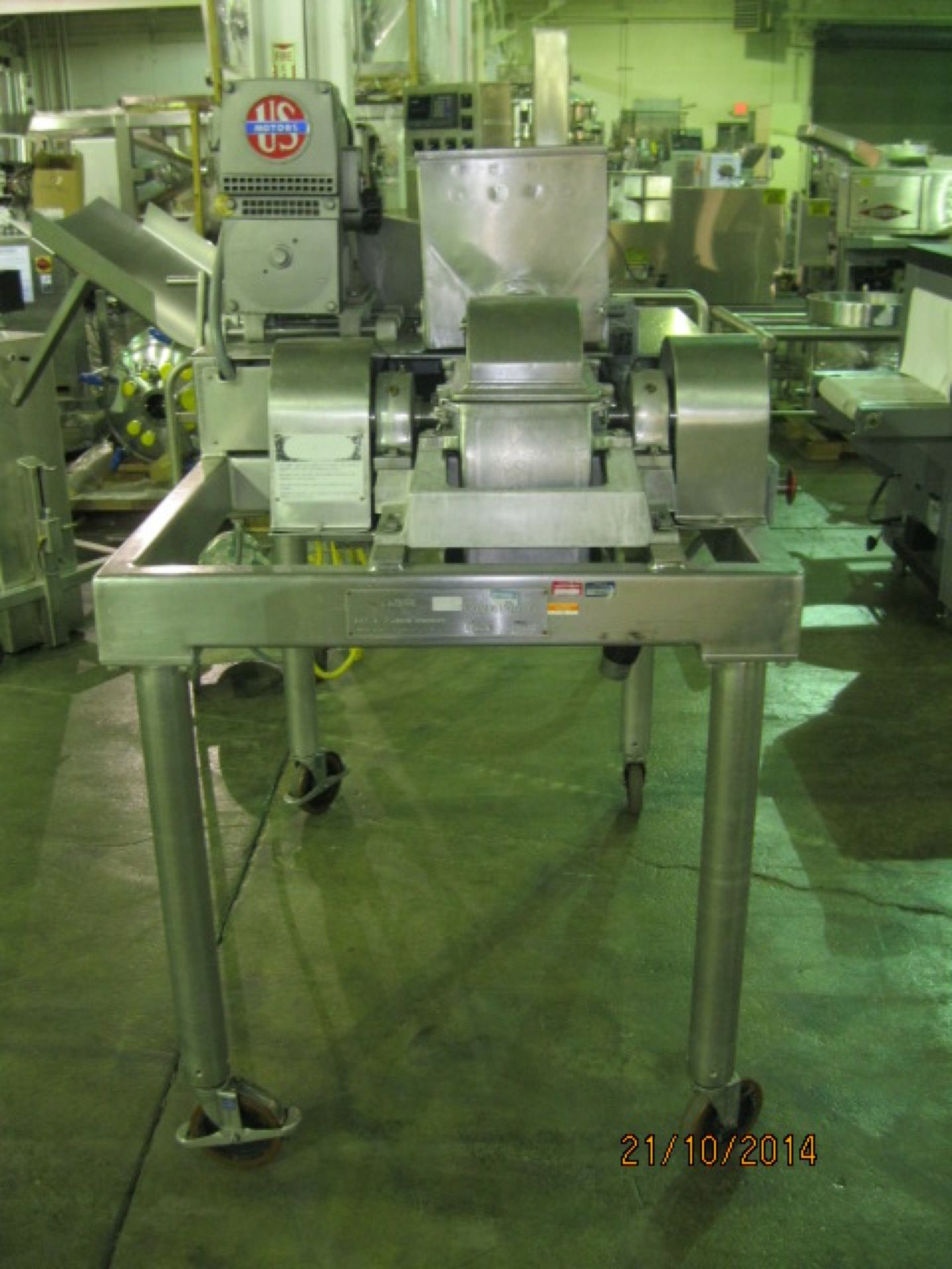 DASO6 Fitzmill, stainless steel construction, screw feed, fixed knive rotor, serial# 8338.