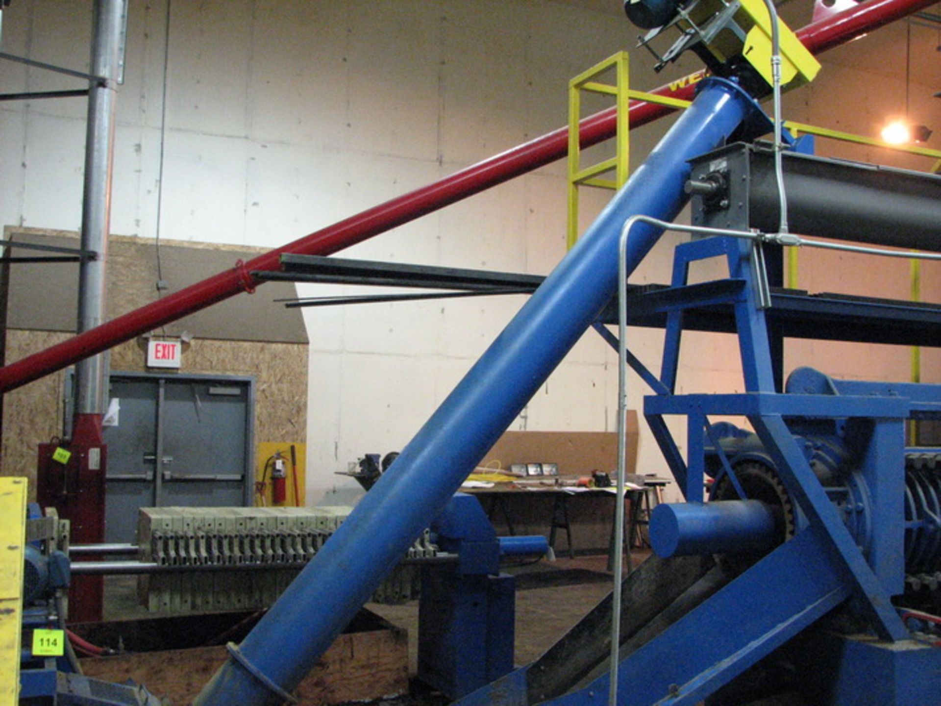 [Lot] 30' L x 10" W Belt conveyor, with 12' L x 10" incline auger conveyor - Image 3 of 3