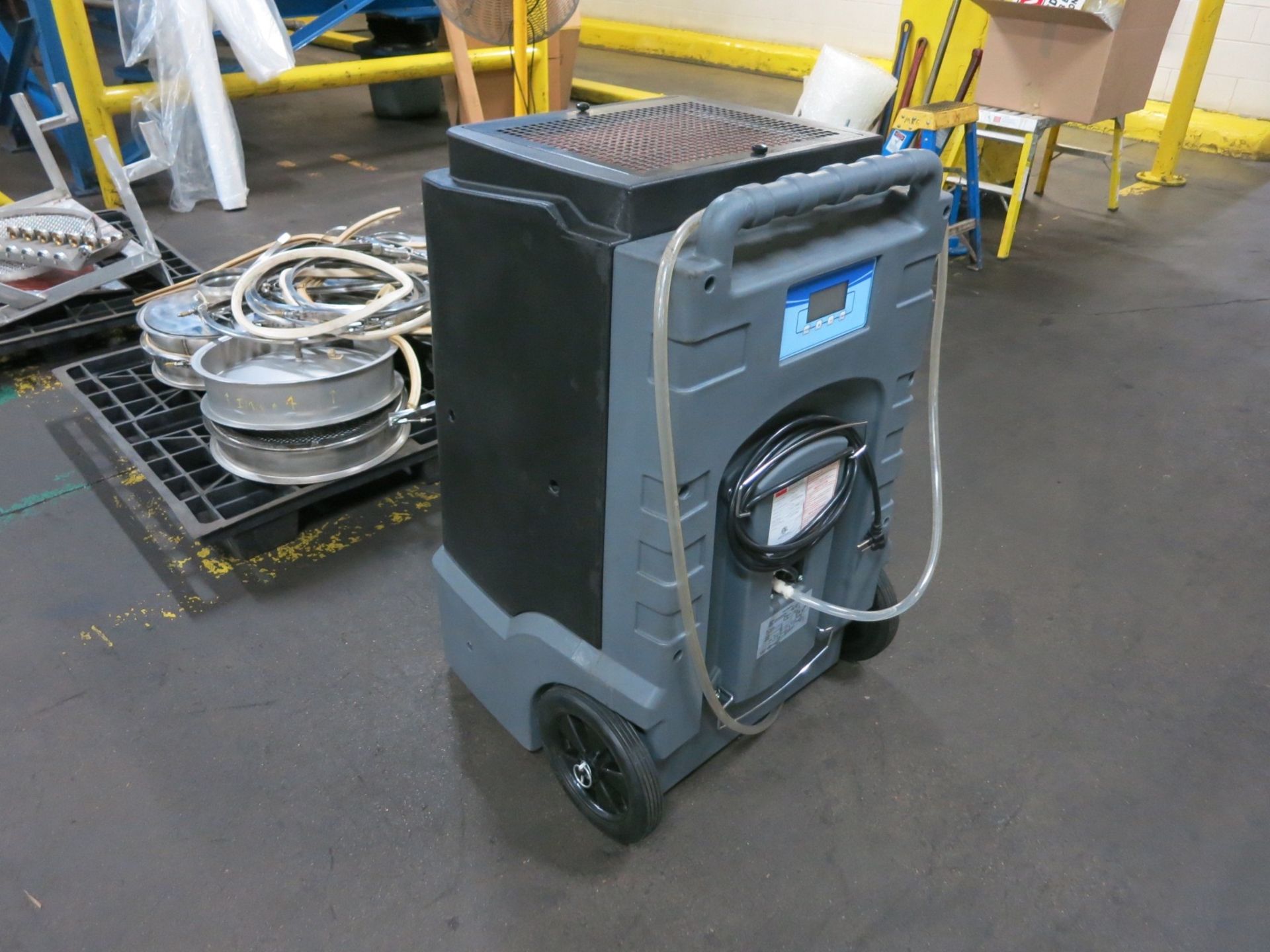 Dehumidifier - Image 3 of 3