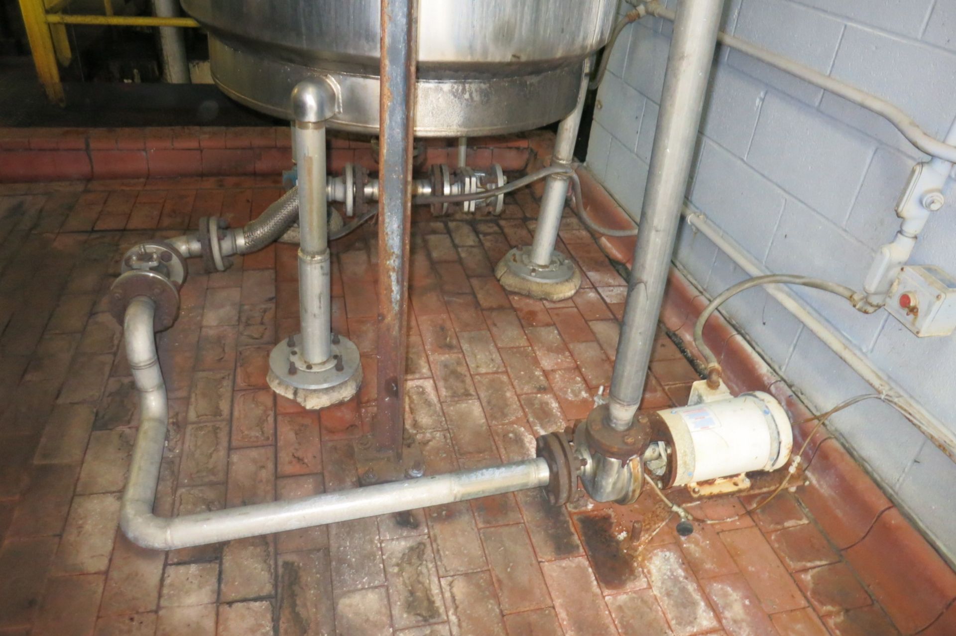 Stainless Tanks - Image 3 of 5