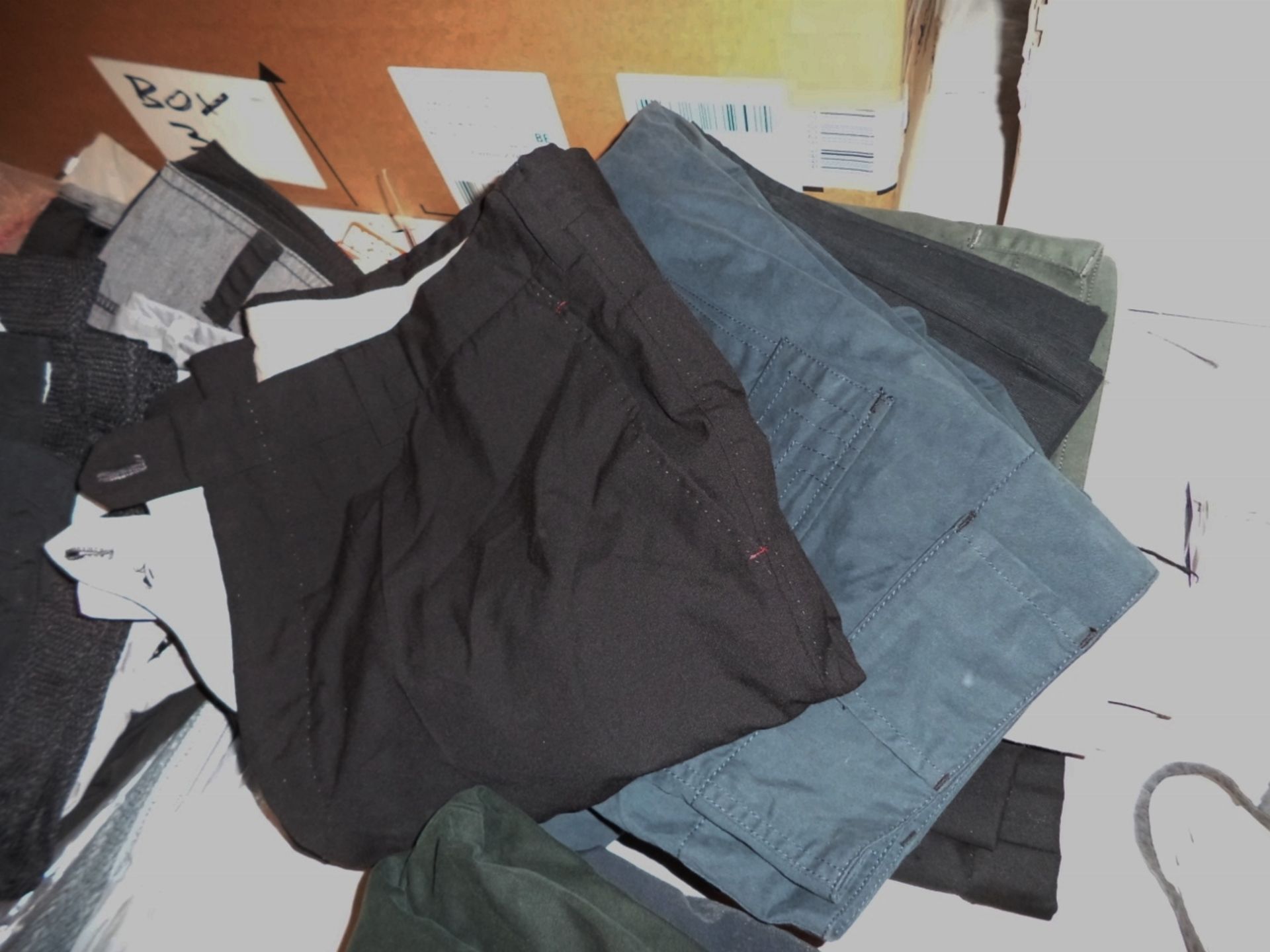 13 off assorted pairs of trousers - Image 3 of 3