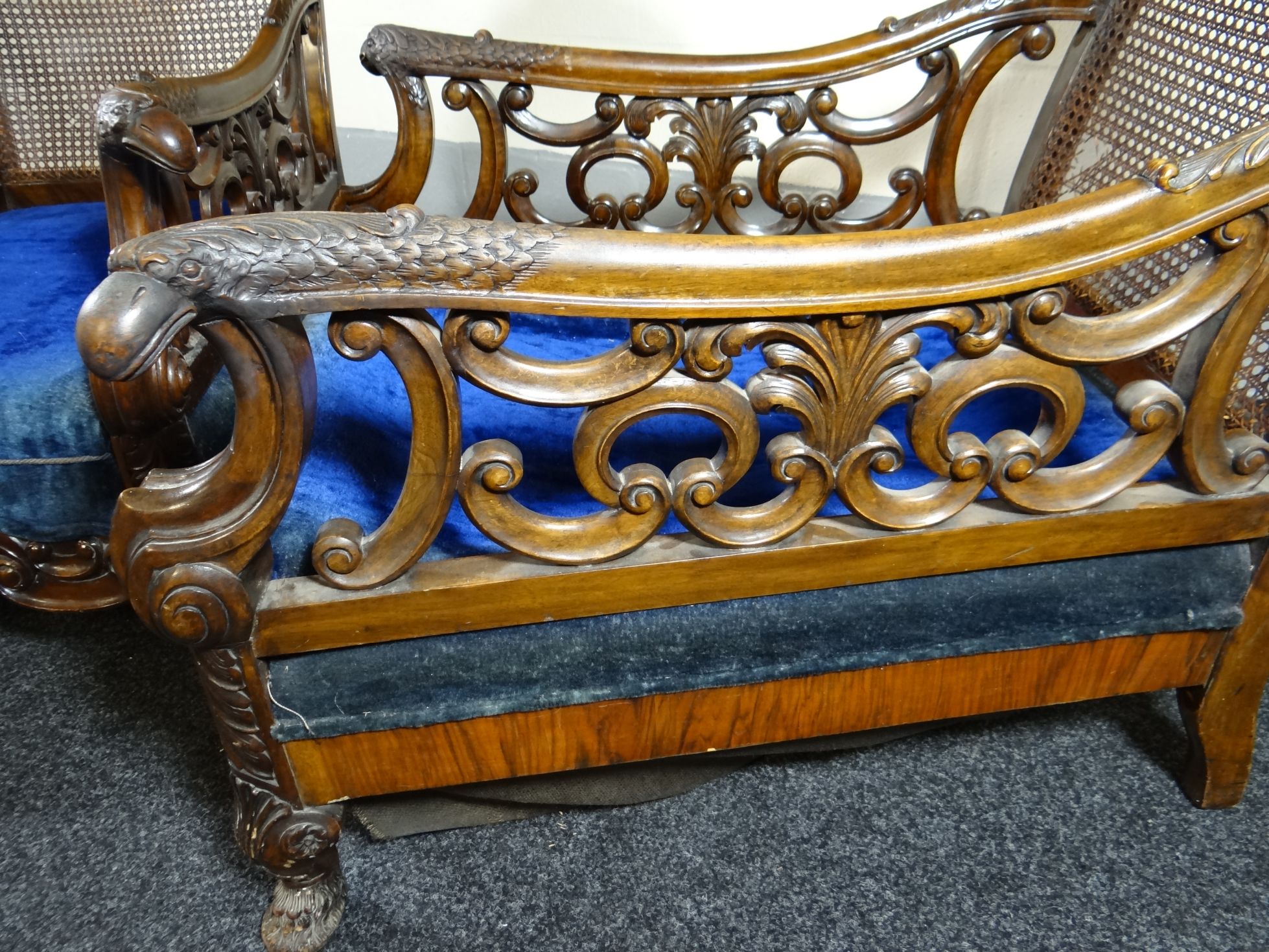 A pair of good late Victorian bergere armchairs, mahogany framed and with cane backs, the arms - Bild 5 aus 6