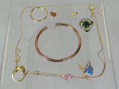 A parcel of mixed gold / yellow metal mixed jewellery