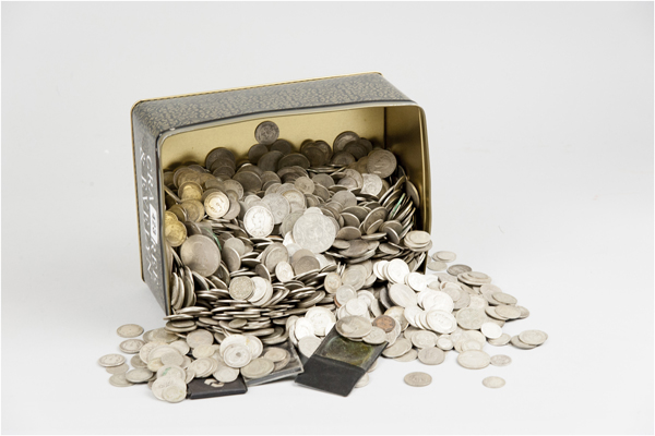 Approximately 10 kgs of English silver coinage, late 19th and early 20th Century - threepence