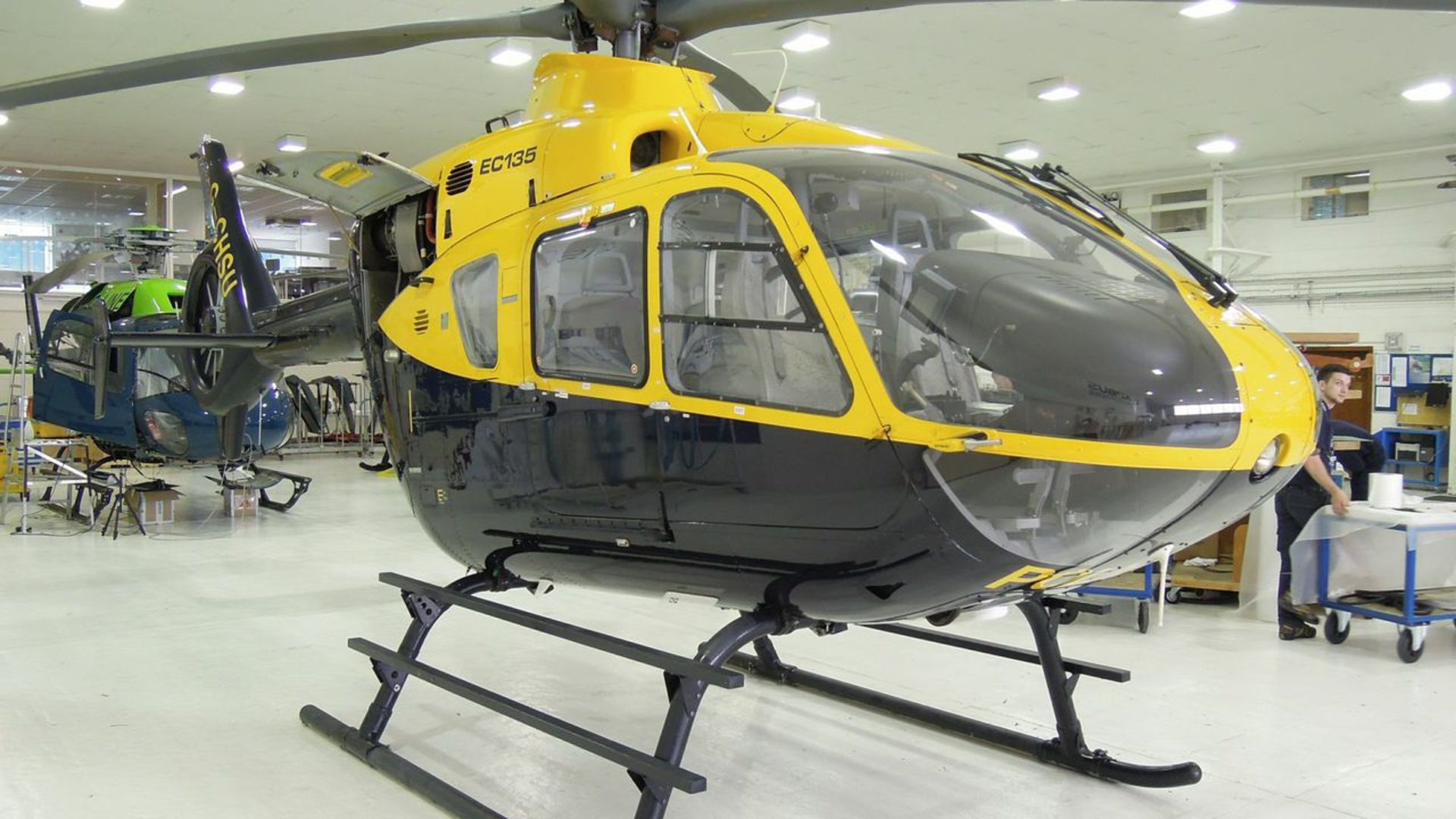 1998 EC135 T1