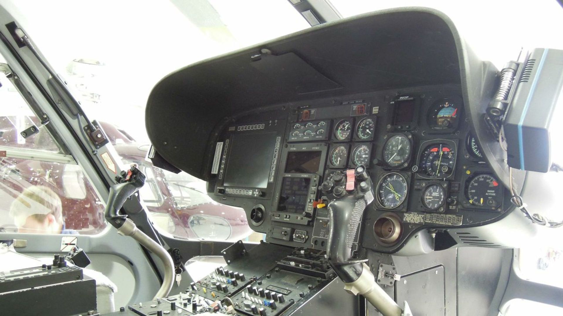 1998 EC135 T1 - Image 6 of 9